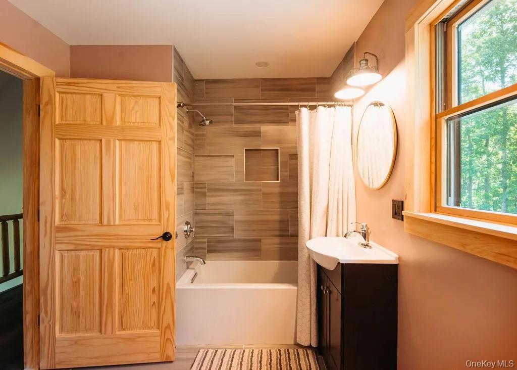 76 Woodlands Trail, Clinton, NY, 4 Bedrooms Bedrooms, 6 Rooms Rooms,2 BathroomsBathrooms,Residential,For Rent,Woodlands,0,1010254 76 Woodlands Trail, Clinton, NY, 4 Bedrooms Bedrooms, 6 Rooms Rooms,2 BathroomsBathrooms,Residential,For Rent,Woodlands,0,1010254