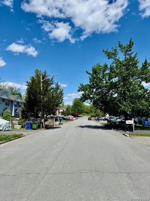39 Cedar Court, Middletown, NY, 3 Bedrooms Bedrooms, 7 Rooms Rooms,1 BathroomBathrooms,Residential Lease,For Rent,Cedar,0,1010255 39 Cedar Court, Middletown, NY, 3 Bedrooms Bedrooms, 7 Rooms Rooms,1 BathroomBathrooms,Residential Lease,For Rent,Cedar,0,1010255