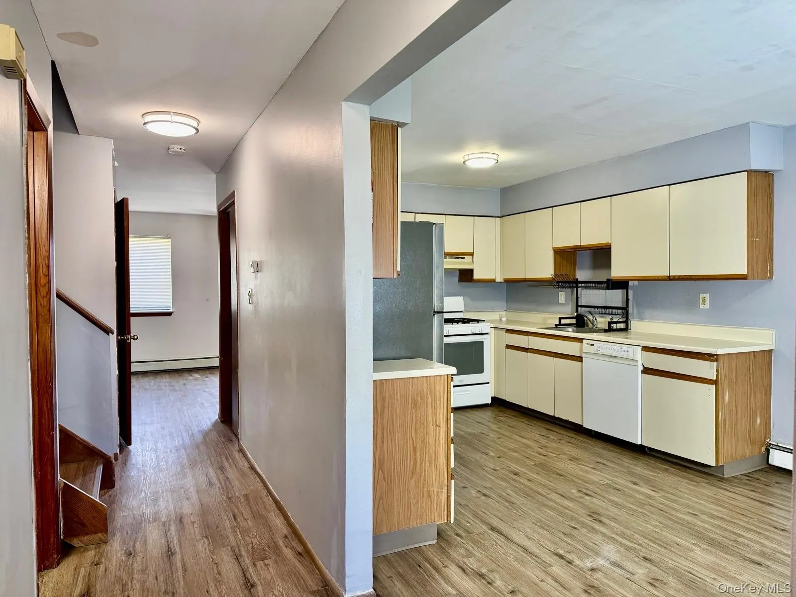 39 Cedar Court, Middletown, NY, 3 Bedrooms Bedrooms, 7 Rooms Rooms,1 BathroomBathrooms,Residential Lease,For Rent,Cedar,0,1010255 39 Cedar Court, Middletown, NY, 3 Bedrooms Bedrooms, 7 Rooms Rooms,1 BathroomBathrooms,Residential Lease,For Rent,Cedar,0,1010255