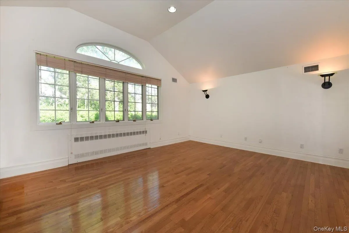 9 Nassau Drive, North Hempstead, NY, 5 Bedrooms Bedrooms, 11 Rooms Rooms,3 BathroomsBathrooms,Residential,For Rent,Nassau,0,1010256 9 Nassau Drive, North Hempstead, NY, 5 Bedrooms Bedrooms, 11 Rooms Rooms,3 BathroomsBathrooms,Residential,For Rent,Nassau,0,1010256