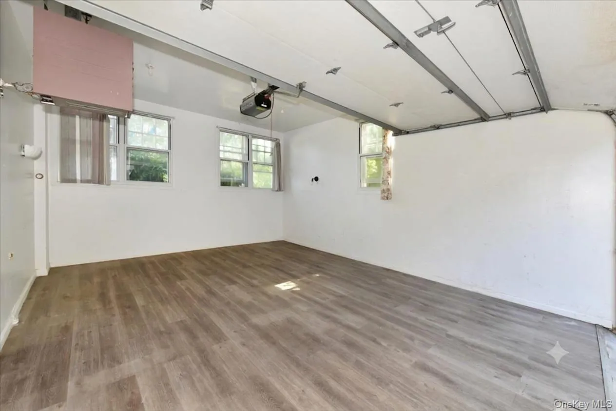 9 Nassau Drive, North Hempstead, NY, 5 Bedrooms Bedrooms, 11 Rooms Rooms,3 BathroomsBathrooms,Residential,For Rent,Nassau,0,1010256 9 Nassau Drive, North Hempstead, NY, 5 Bedrooms Bedrooms, 11 Rooms Rooms,3 BathroomsBathrooms,Residential,For Rent,Nassau,0,1010256