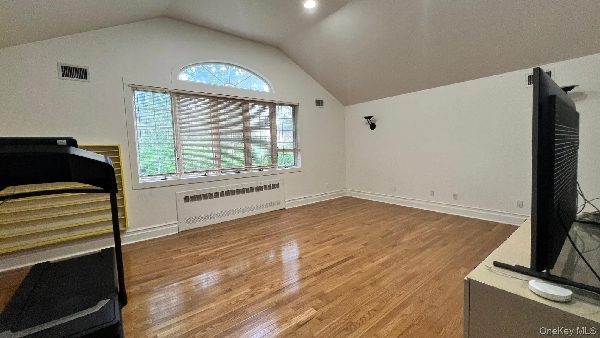 9 Nassau Drive, North Hempstead, NY, 5 Bedrooms Bedrooms, 11 Rooms Rooms,3 BathroomsBathrooms,Residential,For Rent,Nassau,0,1010256 9 Nassau Drive, North Hempstead, NY, 5 Bedrooms Bedrooms, 11 Rooms Rooms,3 BathroomsBathrooms,Residential,For Rent,Nassau,0,1010256