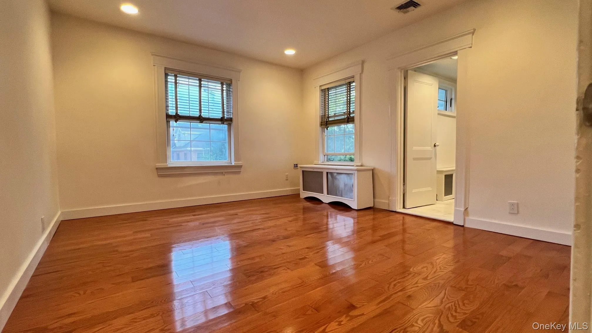 9 Nassau Drive, North Hempstead, NY, 5 Bedrooms Bedrooms, 11 Rooms Rooms,3 BathroomsBathrooms,Residential,For Rent,Nassau,0,1010256 9 Nassau Drive, North Hempstead, NY, 5 Bedrooms Bedrooms, 11 Rooms Rooms,3 BathroomsBathrooms,Residential,For Rent,Nassau,0,1010256