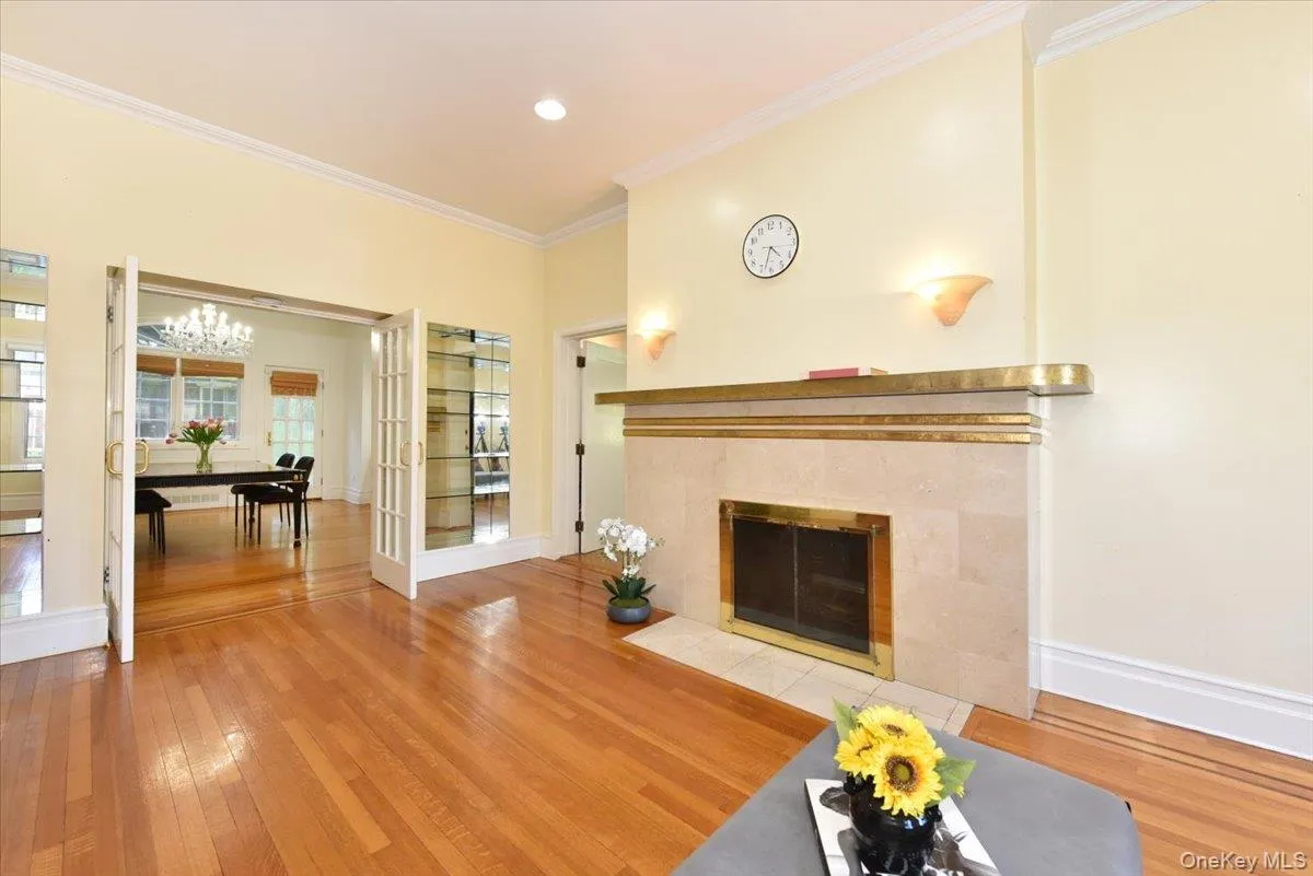 9 Nassau Drive, North Hempstead, NY, 5 Bedrooms Bedrooms, 11 Rooms Rooms,3 BathroomsBathrooms,Residential,For Rent,Nassau,0,1010256 9 Nassau Drive, North Hempstead, NY, 5 Bedrooms Bedrooms, 11 Rooms Rooms,3 BathroomsBathrooms,Residential,For Rent,Nassau,0,1010256
