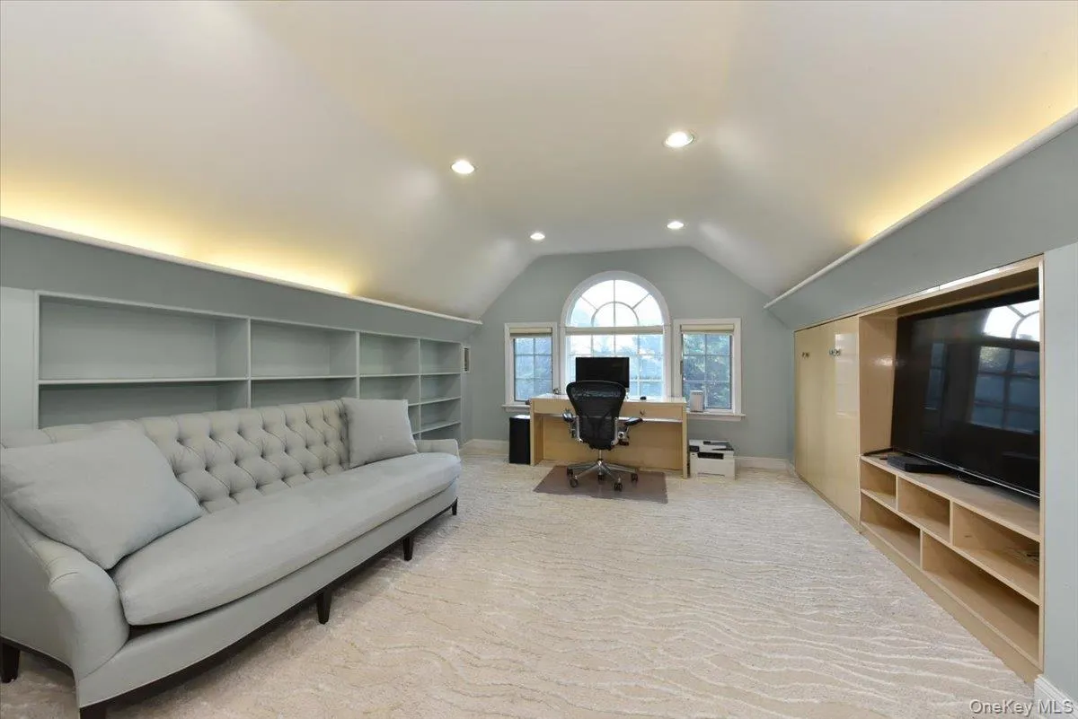9 Nassau Drive, North Hempstead, NY, 5 Bedrooms Bedrooms, 11 Rooms Rooms,3 BathroomsBathrooms,Residential,For Rent,Nassau,0,1010256 9 Nassau Drive, North Hempstead, NY, 5 Bedrooms Bedrooms, 11 Rooms Rooms,3 BathroomsBathrooms,Residential,For Rent,Nassau,0,1010256
