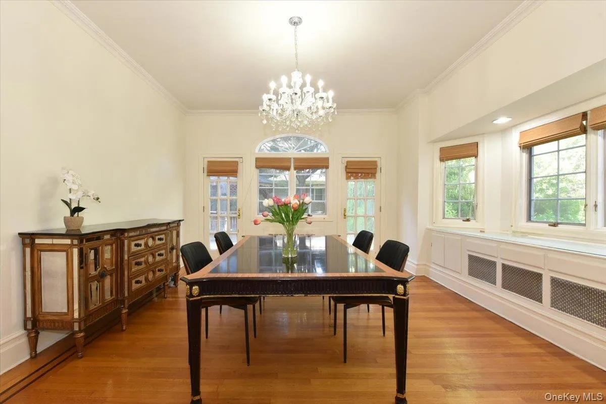 9 Nassau Drive, North Hempstead, NY, 5 Bedrooms Bedrooms, 11 Rooms Rooms,3 BathroomsBathrooms,Residential,For Rent,Nassau,0,1010256 9 Nassau Drive, North Hempstead, NY, 5 Bedrooms Bedrooms, 11 Rooms Rooms,3 BathroomsBathrooms,Residential,For Rent,Nassau,0,1010256