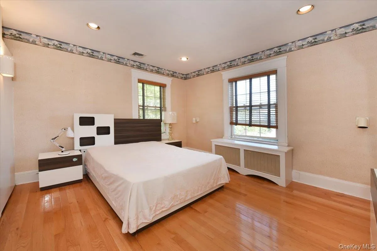 9 Nassau Drive, North Hempstead, NY, 5 Bedrooms Bedrooms, 11 Rooms Rooms,3 BathroomsBathrooms,Residential,For Rent,Nassau,0,1010256 9 Nassau Drive, North Hempstead, NY, 5 Bedrooms Bedrooms, 11 Rooms Rooms,3 BathroomsBathrooms,Residential,For Rent,Nassau,0,1010256