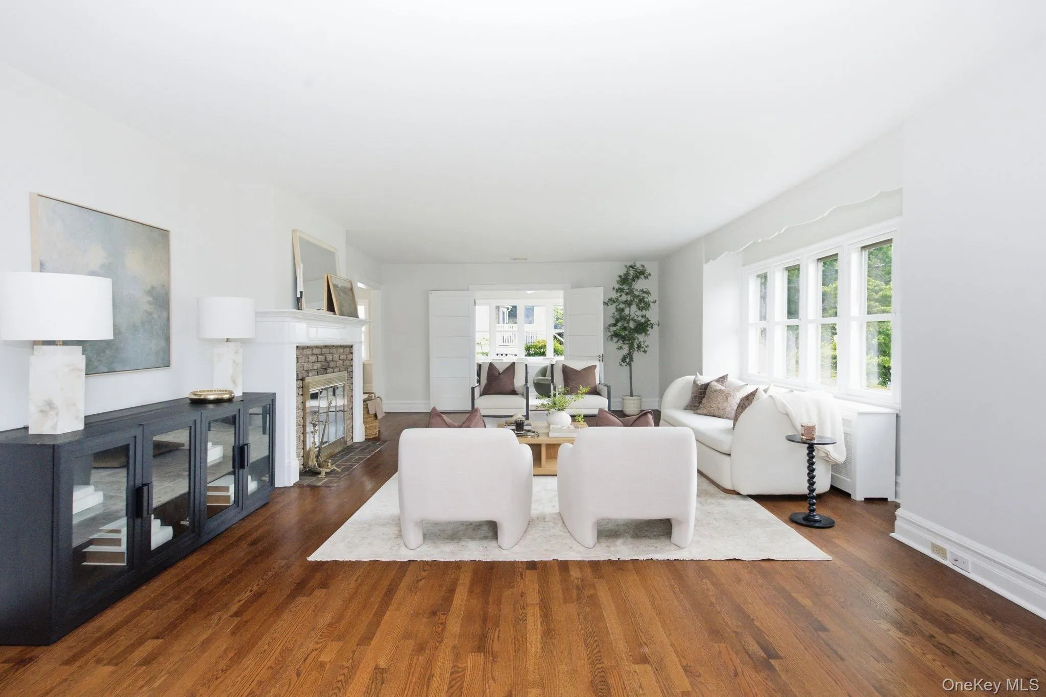 Freshly painted walls offer a neutral backdrop ready for your style. Freshly painted walls offer a neutral backdrop ready for your style.
