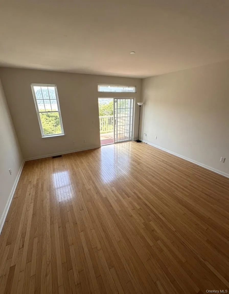 213 River View Drive, Poughkeepsie, NY, 3 Bedrooms Bedrooms, 7 Rooms Rooms,2 BathroomsBathrooms,Residential Lease,For Rent,River View,0,1010265 213 River View Drive, Poughkeepsie, NY, 3 Bedrooms Bedrooms, 7 Rooms Rooms,2 BathroomsBathrooms,Residential Lease,For Rent,River View,0,1010265