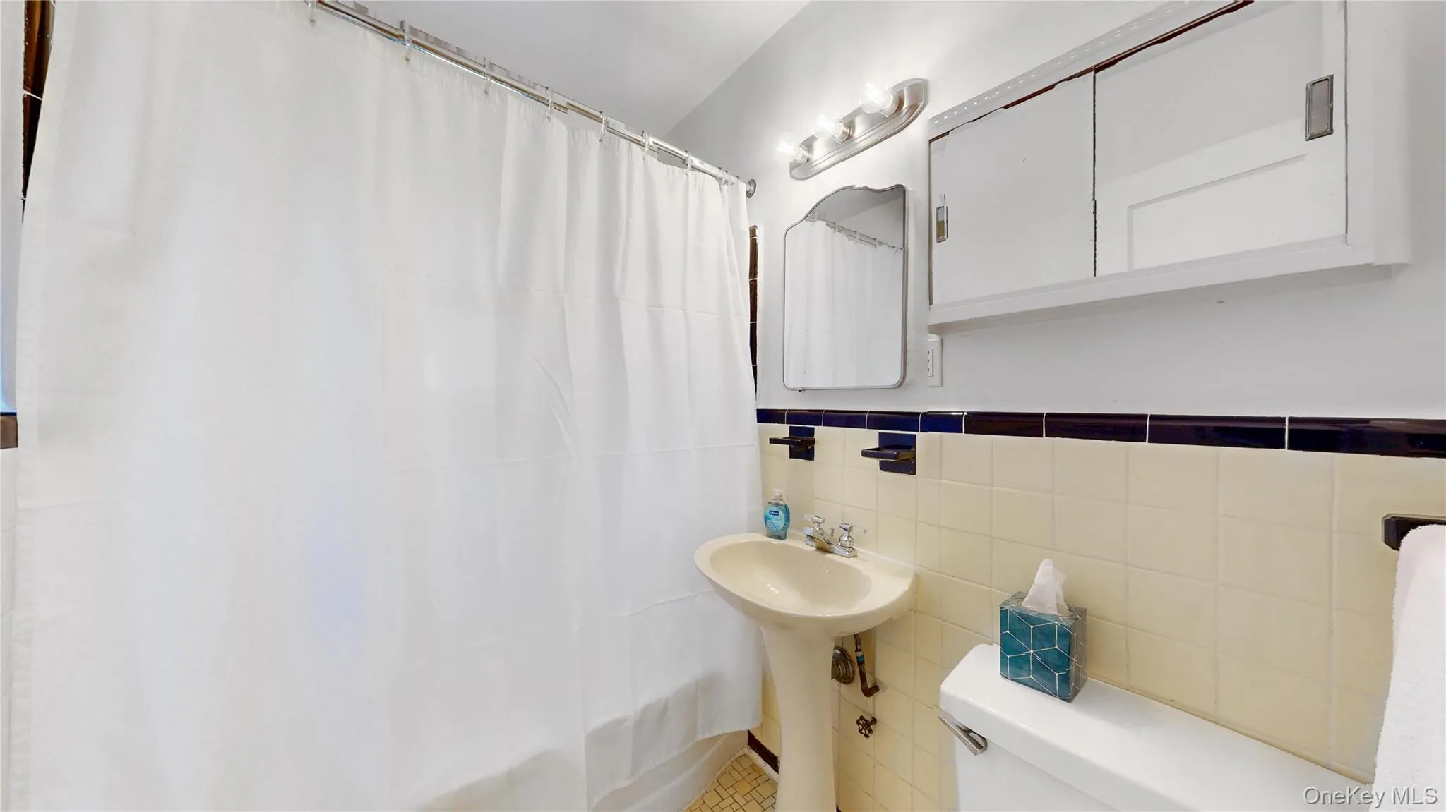 Bathroom Bathroom