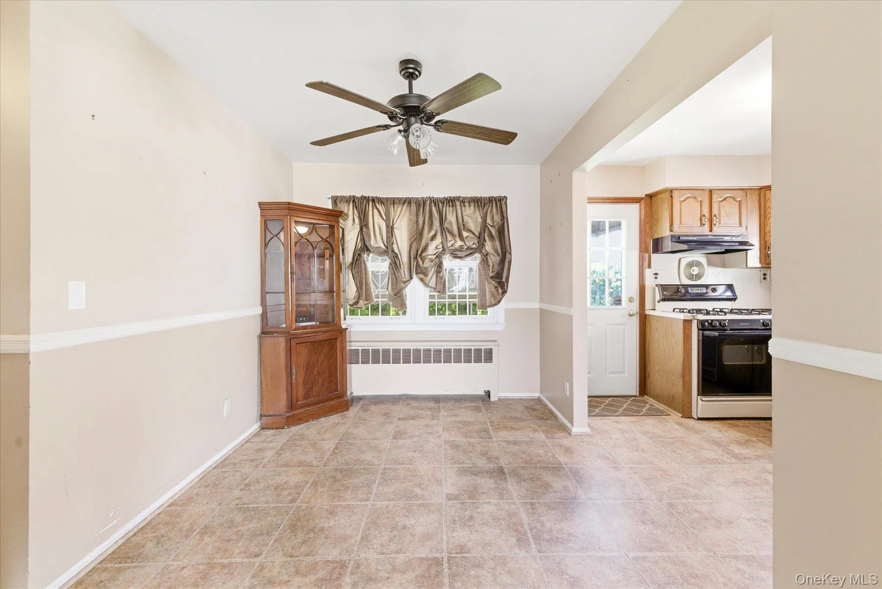 1329 Globe Avenue, Hempstead, NY, 4 Bedrooms Bedrooms, 8 Rooms Rooms,2 BathroomsBathrooms,Residential,For Rent,Globe,0,1010268 1329 Globe Avenue, Hempstead, NY, 4 Bedrooms Bedrooms, 8 Rooms Rooms,2 BathroomsBathrooms,Residential,For Rent,Globe,0,1010268