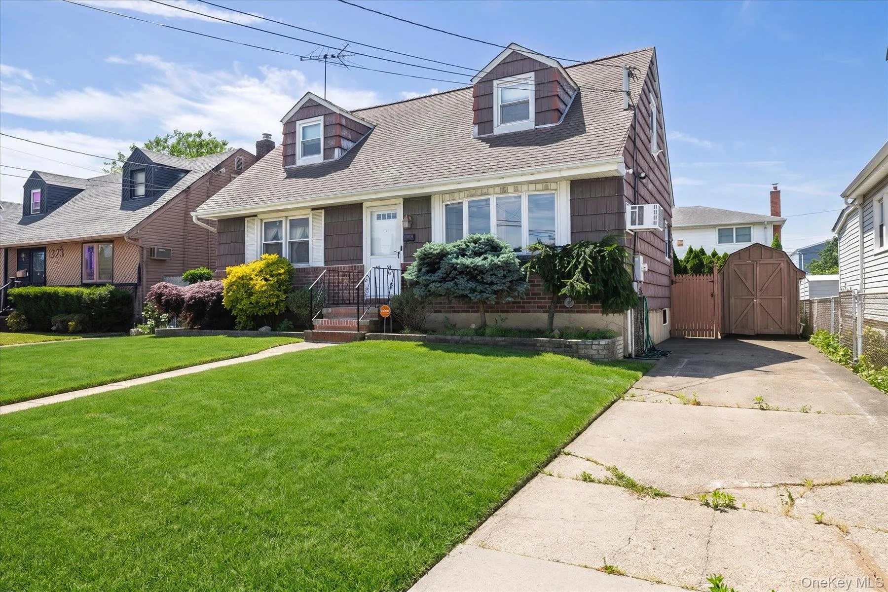 1329 Globe Avenue, Hempstead, NY, 4 Bedrooms Bedrooms, 8 Rooms Rooms,2 BathroomsBathrooms,Residential,For Rent,Globe,0,1010268 1329 Globe Avenue, Hempstead, NY, 4 Bedrooms Bedrooms, 8 Rooms Rooms,2 BathroomsBathrooms,Residential,For Rent,Globe,0,1010268