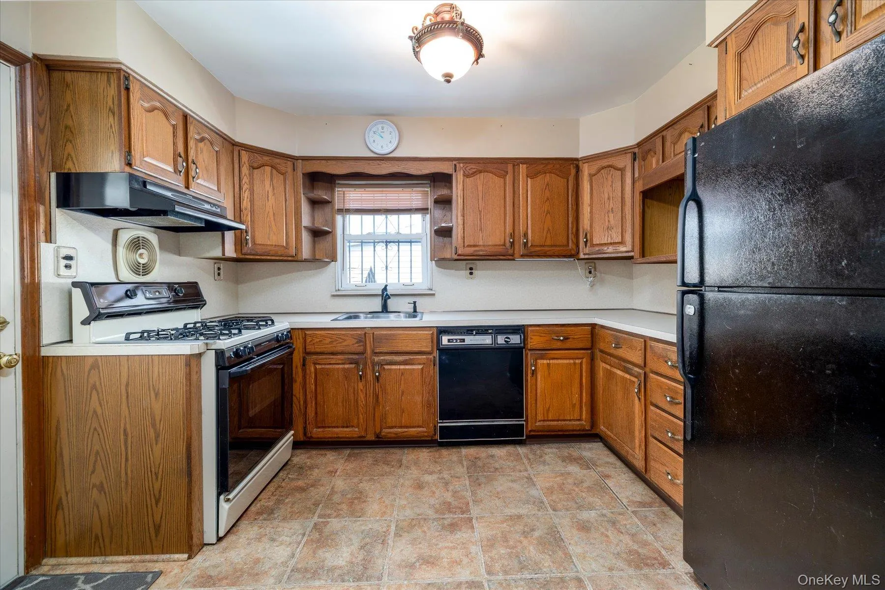 1329 Globe Avenue, Hempstead, NY, 4 Bedrooms Bedrooms, 8 Rooms Rooms,2 BathroomsBathrooms,Residential,For Rent,Globe,0,1010268 1329 Globe Avenue, Hempstead, NY, 4 Bedrooms Bedrooms, 8 Rooms Rooms,2 BathroomsBathrooms,Residential,For Rent,Globe,0,1010268