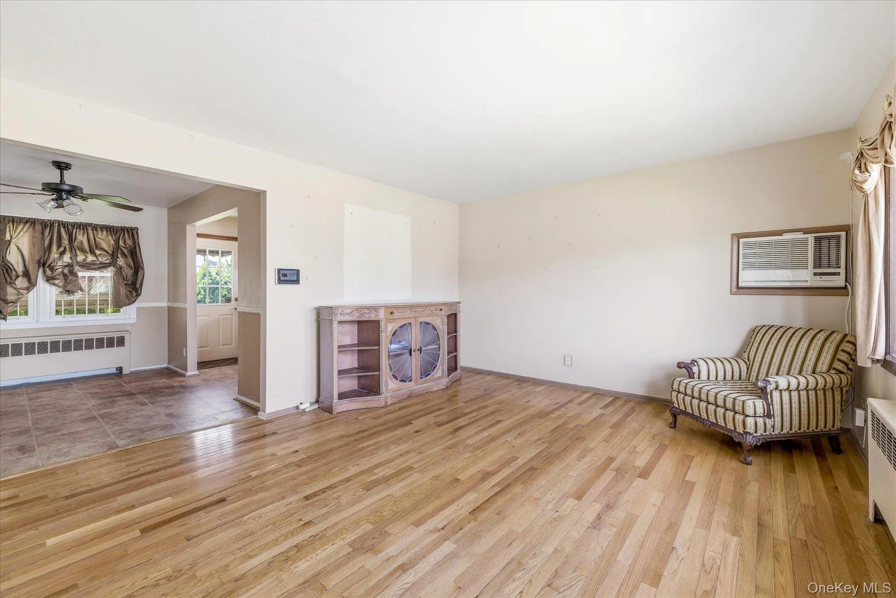 1329 Globe Avenue, Hempstead, NY, 4 Bedrooms Bedrooms, 8 Rooms Rooms,2 BathroomsBathrooms,Residential,For Rent,Globe,0,1010268 1329 Globe Avenue, Hempstead, NY, 4 Bedrooms Bedrooms, 8 Rooms Rooms,2 BathroomsBathrooms,Residential,For Rent,Globe,0,1010268