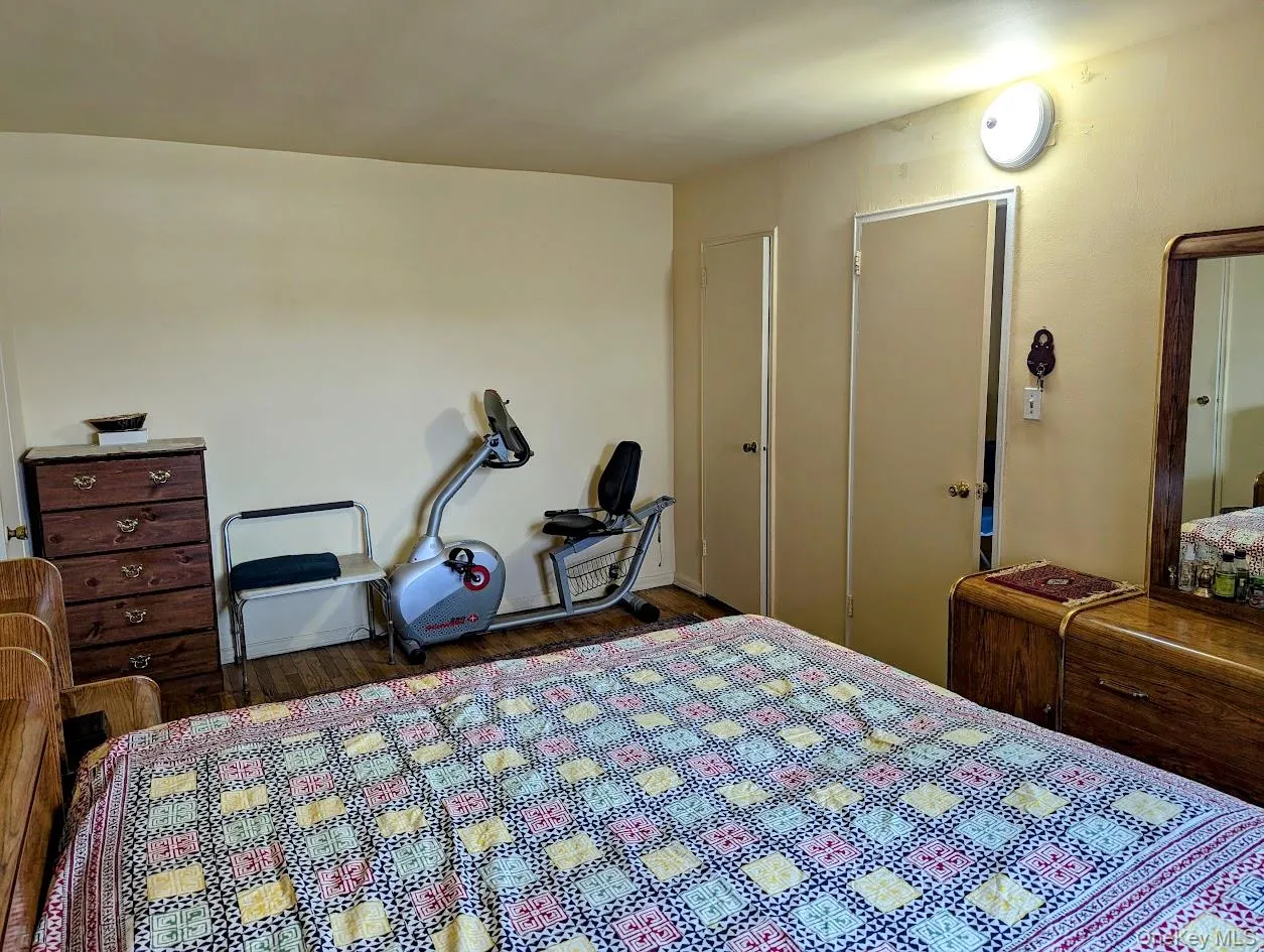 57-10 Junction Blvd, New York, NY, 2 Bedrooms Bedrooms, 5 Rooms Rooms,1 BathroomBathrooms,Residential,For Rent,Junction Blvd,0,1010269 57-10 Junction Blvd, New York, NY, 2 Bedrooms Bedrooms, 5 Rooms Rooms,1 BathroomBathrooms,Residential,For Rent,Junction Blvd,0,1010269