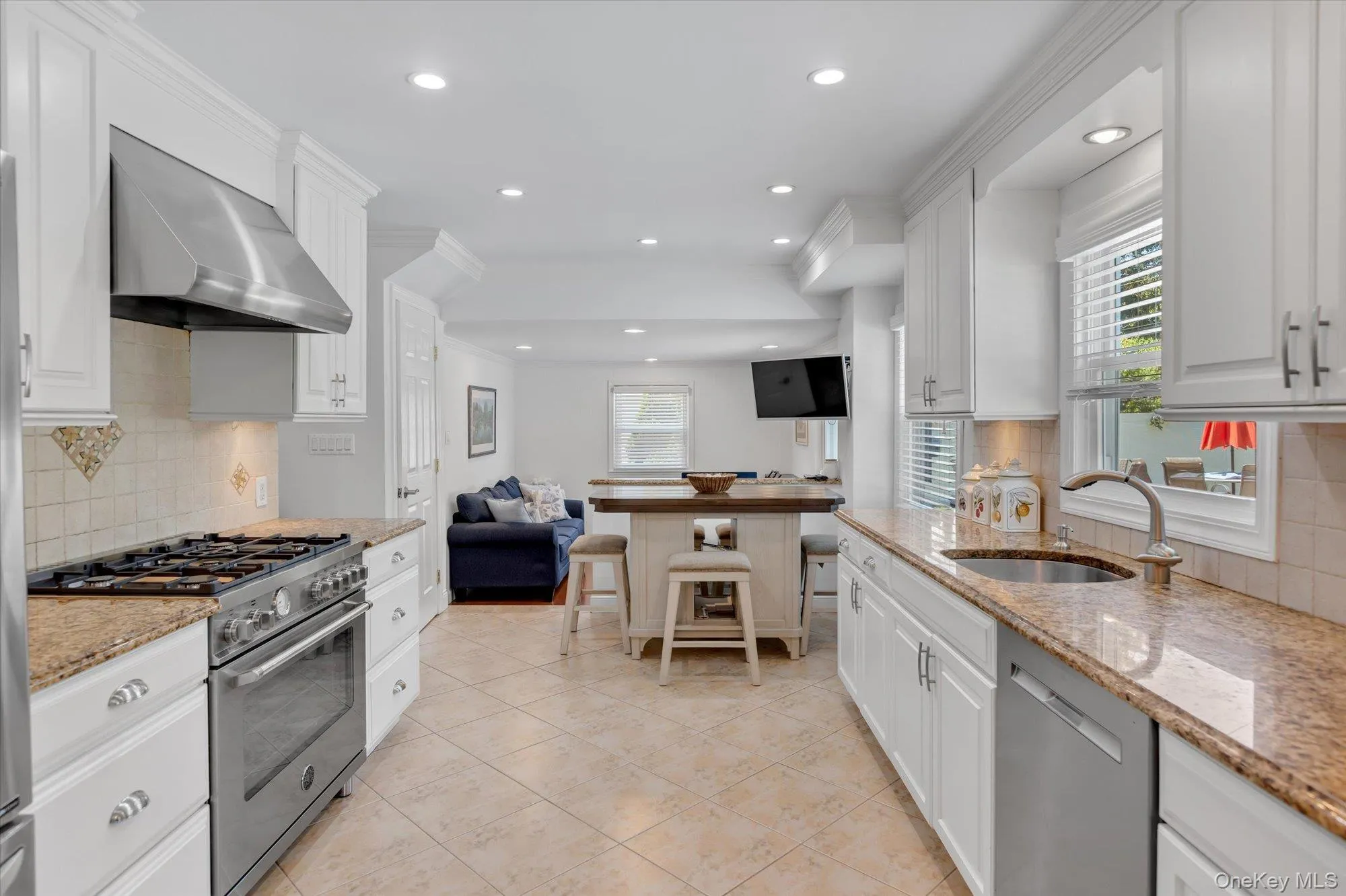 25 Arrowwood Lane, Huntington, NY, 4 Bedrooms Bedrooms, 8 Rooms Rooms,2 BathroomsBathrooms,Residential,For Rent,Arrowwood,0,1010273 25 Arrowwood Lane, Huntington, NY, 4 Bedrooms Bedrooms, 8 Rooms Rooms,2 BathroomsBathrooms,Residential,For Rent,Arrowwood,0,1010273