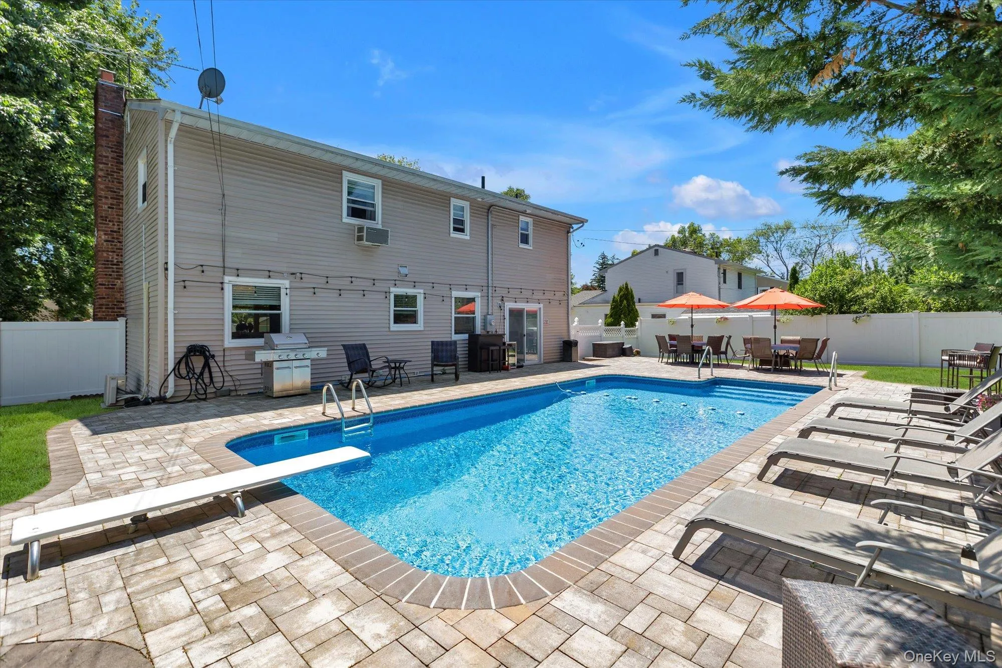25 Arrowwood Lane, Huntington, NY, 4 Bedrooms Bedrooms, 8 Rooms Rooms,2 BathroomsBathrooms,Residential,For Rent,Arrowwood,0,1010273 25 Arrowwood Lane, Huntington, NY, 4 Bedrooms Bedrooms, 8 Rooms Rooms,2 BathroomsBathrooms,Residential,For Rent,Arrowwood,0,1010273