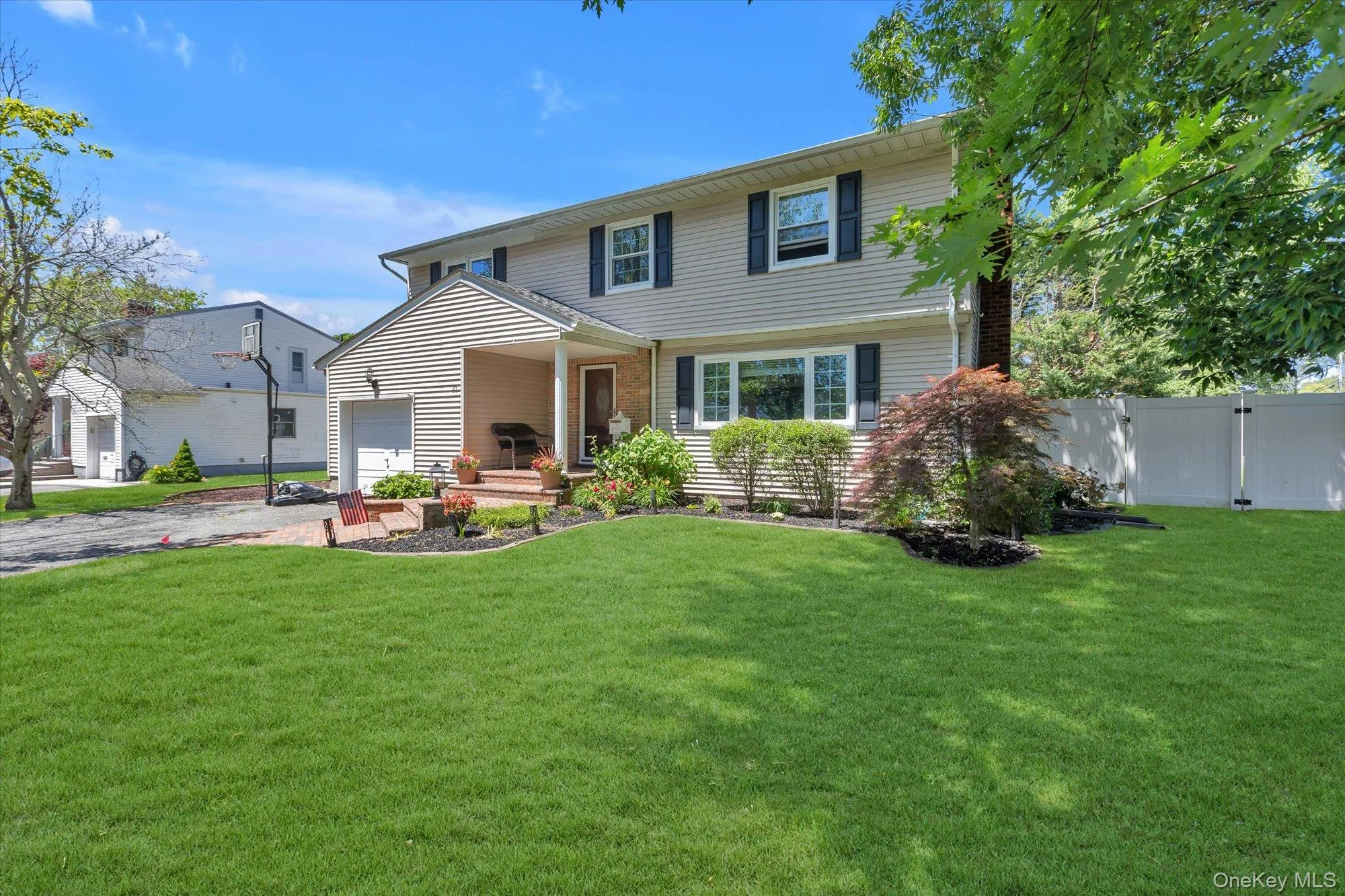 25 Arrowwood Lane, Huntington, NY, 4 Bedrooms Bedrooms, 8 Rooms Rooms,2 BathroomsBathrooms,Residential,For Rent,Arrowwood,0,1010273 25 Arrowwood Lane, Huntington, NY, 4 Bedrooms Bedrooms, 8 Rooms Rooms,2 BathroomsBathrooms,Residential,For Rent,Arrowwood,0,1010273