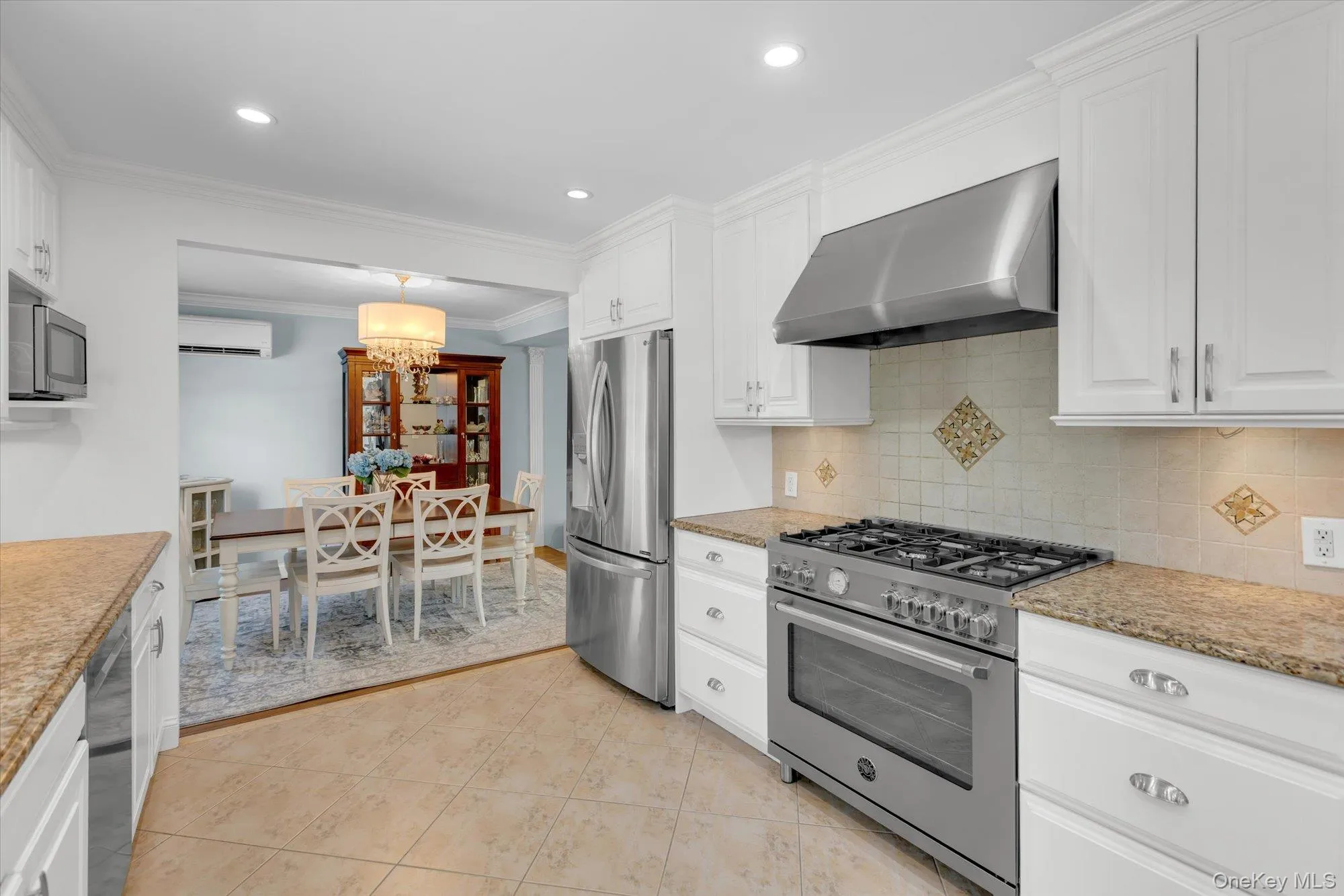 25 Arrowwood Lane, Huntington, NY, 4 Bedrooms Bedrooms, 8 Rooms Rooms,2 BathroomsBathrooms,Residential,For Rent,Arrowwood,0,1010273 25 Arrowwood Lane, Huntington, NY, 4 Bedrooms Bedrooms, 8 Rooms Rooms,2 BathroomsBathrooms,Residential,For Rent,Arrowwood,0,1010273