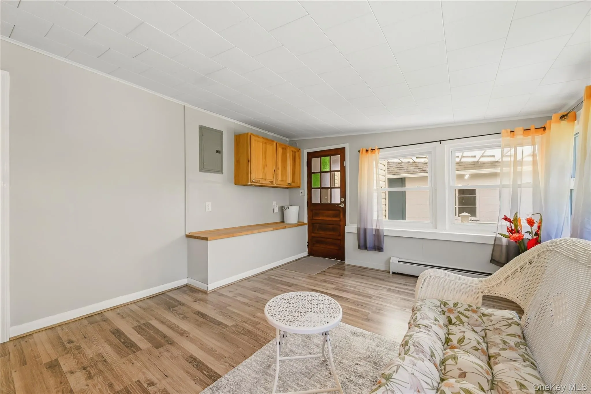 5 Lawrence Street, Clarkstown, NY, 3 Bedrooms Bedrooms, 6 Rooms Rooms,2 BathroomsBathrooms,Residential,For Rent,Lawrence,0,KEY1010274 5 Lawrence Street, Clarkstown, NY, 3 Bedrooms Bedrooms, 6 Rooms Rooms,2 BathroomsBathrooms,Residential,For Rent,Lawrence,0,KEY1010274