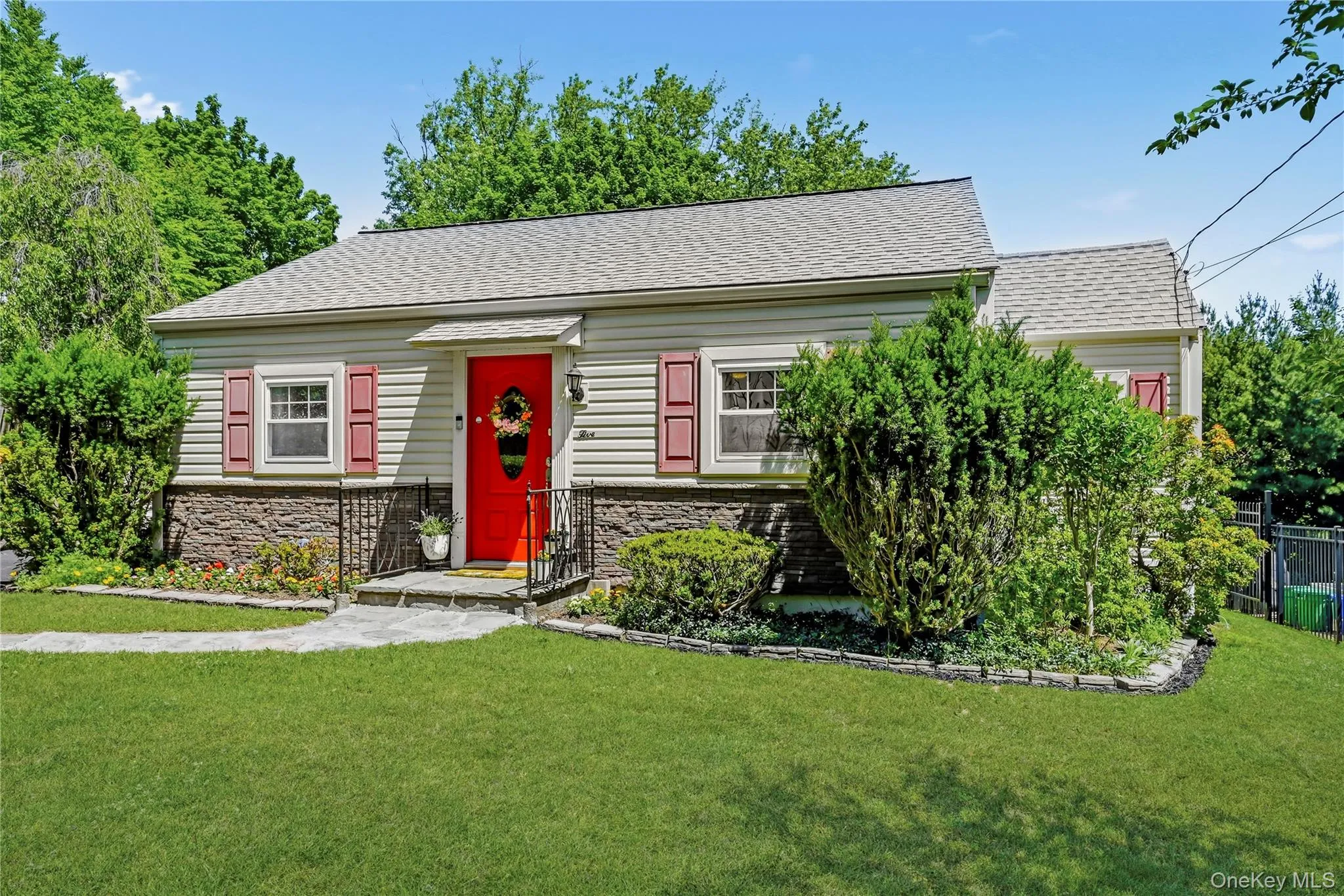 5 Lawrence Street, Clarkstown, NY, 3 Bedrooms Bedrooms, 6 Rooms Rooms,2 BathroomsBathrooms,Residential,For Rent,Lawrence,0,KEY1010274 5 Lawrence Street, Clarkstown, NY, 3 Bedrooms Bedrooms, 6 Rooms Rooms,2 BathroomsBathrooms,Residential,For Rent,Lawrence,0,KEY1010274