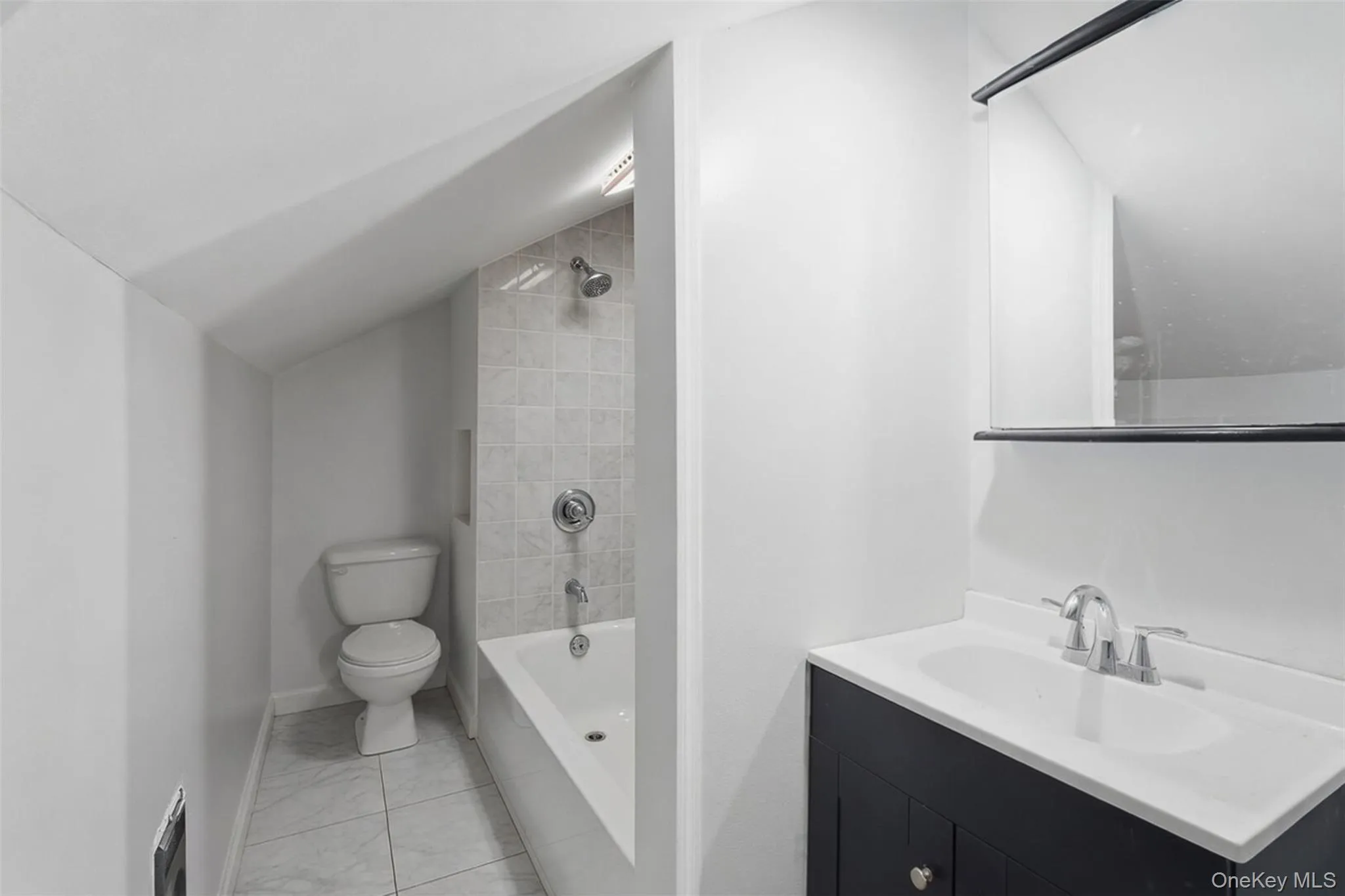 115 Innis Avenue, Poughkeepsie, NY, 2 Bedrooms Bedrooms, 2 Rooms Rooms,1 BathroomBathrooms,Residential Lease,For Rent,Innis,0,1010276 115 Innis Avenue, Poughkeepsie, NY, 2 Bedrooms Bedrooms, 2 Rooms Rooms,1 BathroomBathrooms,Residential Lease,For Rent,Innis,0,1010276