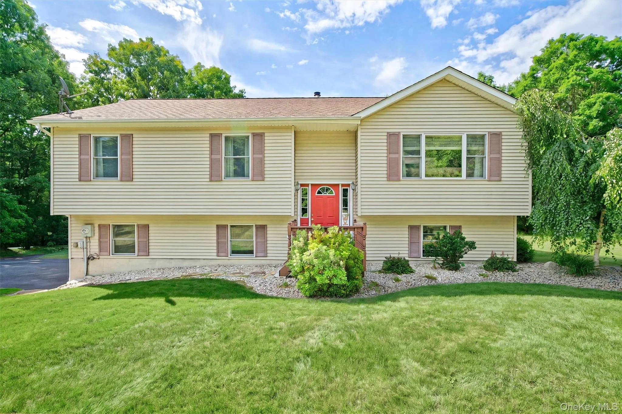 1019 Benjamin Vankeuren Drive, Shawangunk, NY, 3 Bedrooms Bedrooms, 11 Rooms Rooms,2 BathroomsBathrooms,Residential,For Rent,Benjamin Vankeuren,0,1010277 1019 Benjamin Vankeuren Drive, Shawangunk, NY, 3 Bedrooms Bedrooms, 11 Rooms Rooms,2 BathroomsBathrooms,Residential,For Rent,Benjamin Vankeuren,0,1010277