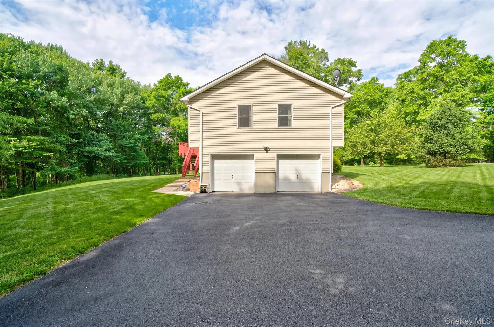 1019 Benjamin Vankeuren Drive, Shawangunk, NY, 3 Bedrooms Bedrooms, 11 Rooms Rooms,2 BathroomsBathrooms,Residential,For Rent,Benjamin Vankeuren,0,1010277 1019 Benjamin Vankeuren Drive, Shawangunk, NY, 3 Bedrooms Bedrooms, 11 Rooms Rooms,2 BathroomsBathrooms,Residential,For Rent,Benjamin Vankeuren,0,1010277