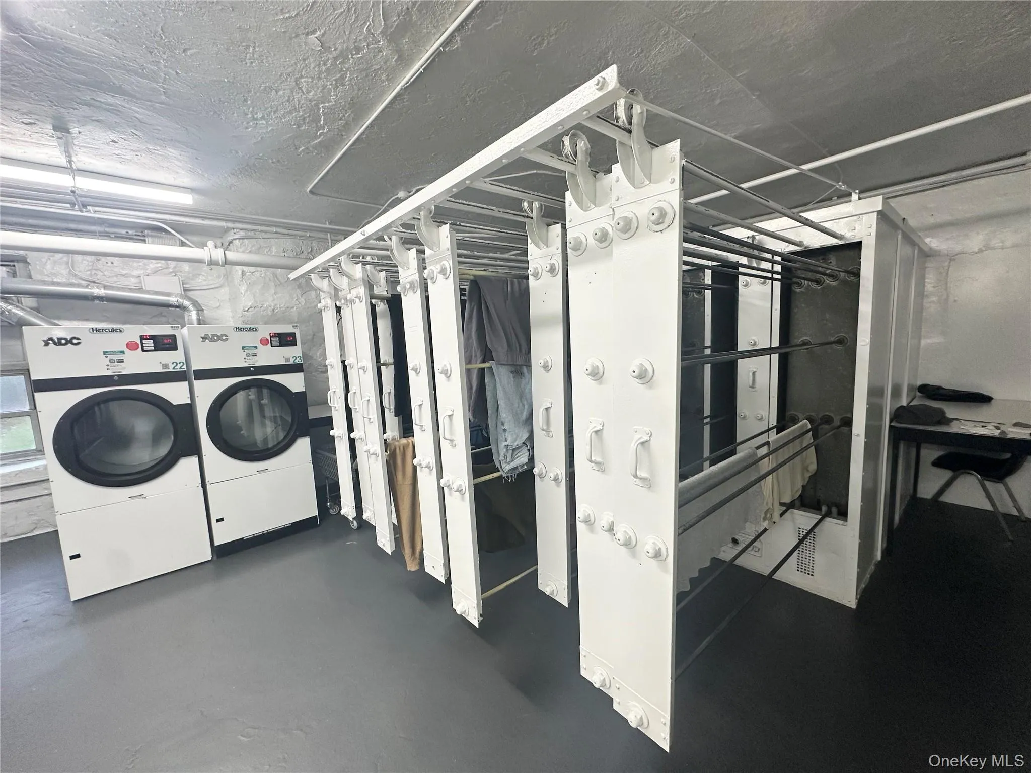 1468 Midland Avenue, Yonkers, NY, 2 Bedrooms Bedrooms, 5 Rooms Rooms,1 BathroomBathrooms,Residential,For Rent,Midland,0,1010280 1468 Midland Avenue, Yonkers, NY, 2 Bedrooms Bedrooms, 5 Rooms Rooms,1 BathroomBathrooms,Residential,For Rent,Midland,0,1010280