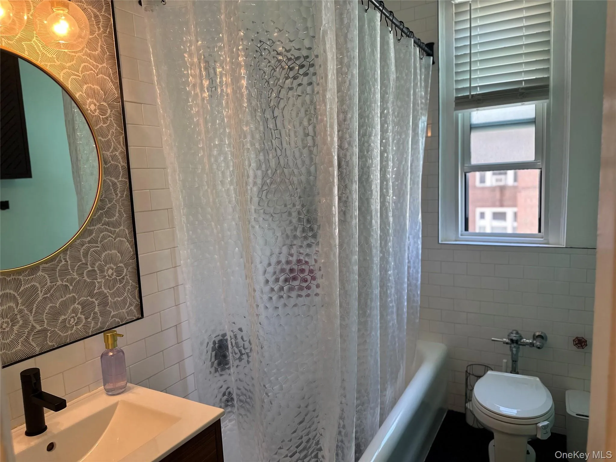 1468 Midland Avenue, Yonkers, NY, 2 Bedrooms Bedrooms, 5 Rooms Rooms,1 BathroomBathrooms,Residential,For Rent,Midland,0,1010280 1468 Midland Avenue, Yonkers, NY, 2 Bedrooms Bedrooms, 5 Rooms Rooms,1 BathroomBathrooms,Residential,For Rent,Midland,0,1010280