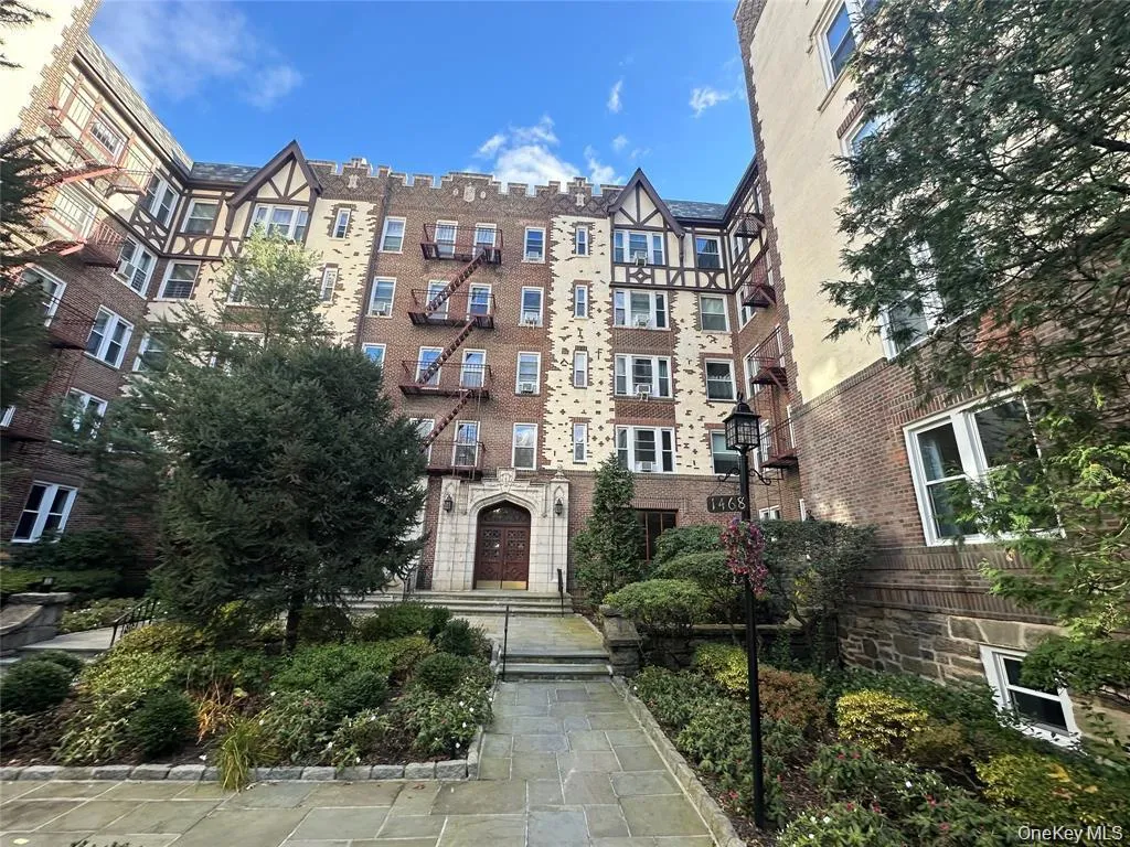1468 Midland Avenue, Yonkers, NY, 2 Bedrooms Bedrooms, 5 Rooms Rooms,1 BathroomBathrooms,Residential,For Rent,Midland,0,1010280 1468 Midland Avenue, Yonkers, NY, 2 Bedrooms Bedrooms, 5 Rooms Rooms,1 BathroomBathrooms,Residential,For Rent,Midland,0,1010280