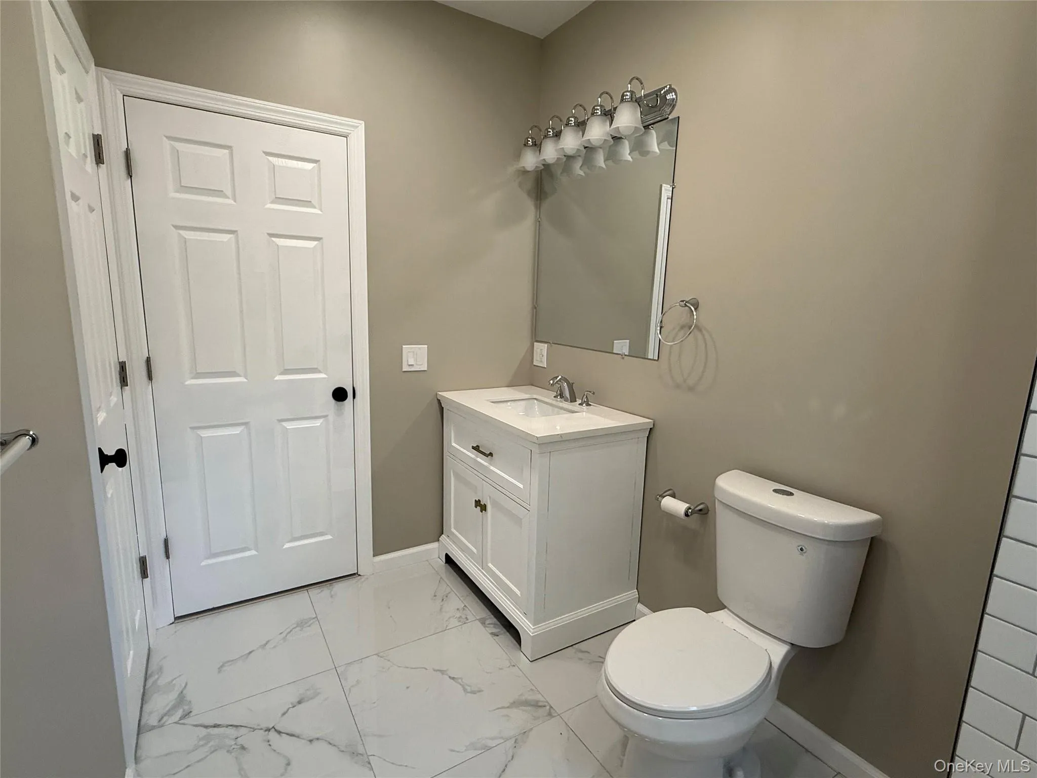 Bathroom Main-Addt'l Bathroom Main-Addt'l
