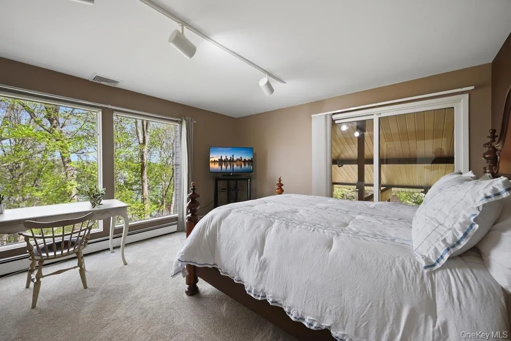Incredible views from this bedroom, walk in closet Incredible views from this bedroom, walk in closet