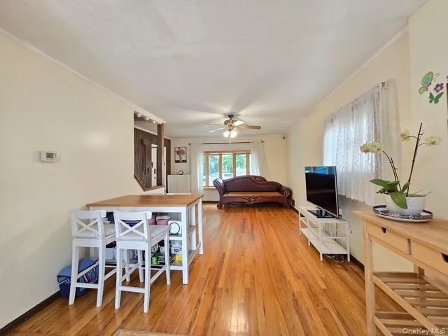 24841 Thebes Avenue, New York, NY, 3 Bedrooms Bedrooms, 7 Rooms Rooms,2 BathroomsBathrooms,Residential,For Rent,Thebes,0,1010293 24841 Thebes Avenue, New York, NY, 3 Bedrooms Bedrooms, 7 Rooms Rooms,2 BathroomsBathrooms,Residential,For Rent,Thebes,0,1010293