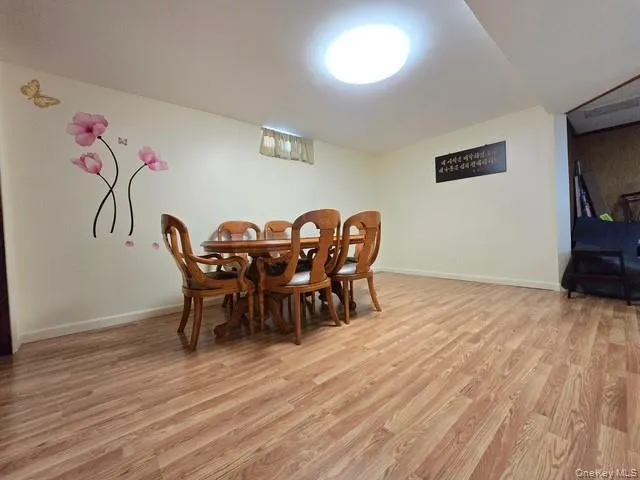 24841 Thebes Avenue, New York, NY, 3 Bedrooms Bedrooms, 7 Rooms Rooms,2 BathroomsBathrooms,Residential,For Rent,Thebes,0,1010293 24841 Thebes Avenue, New York, NY, 3 Bedrooms Bedrooms, 7 Rooms Rooms,2 BathroomsBathrooms,Residential,For Rent,Thebes,0,1010293