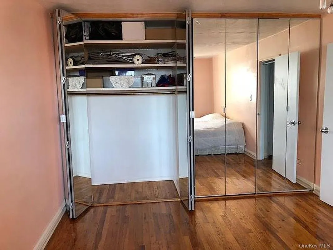3080 Voorhies Avenue, New York, NY, 2 Bedrooms Bedrooms, 5 Rooms Rooms,1 BathroomBathrooms,Residential,For Rent,Voorhies,0,1010295 3080 Voorhies Avenue, New York, NY, 2 Bedrooms Bedrooms, 5 Rooms Rooms,1 BathroomBathrooms,Residential,For Rent,Voorhies,0,1010295