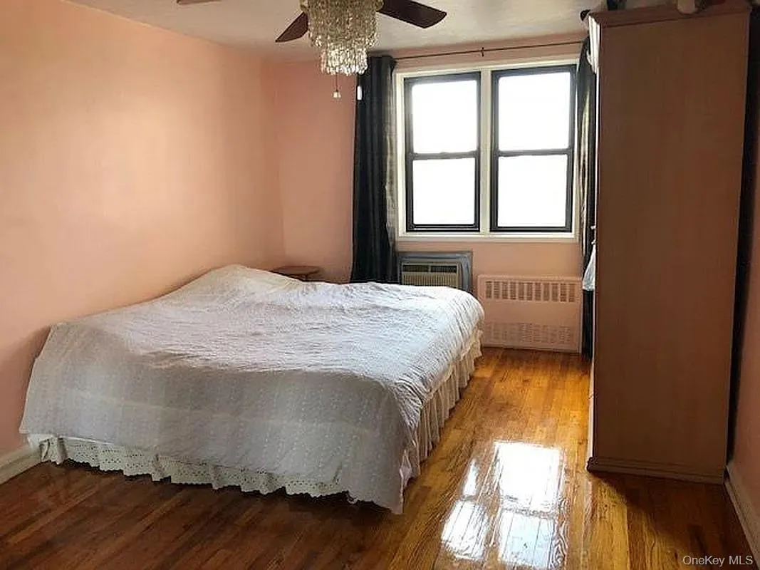 3080 Voorhies Avenue, New York, NY, 2 Bedrooms Bedrooms, 5 Rooms Rooms,1 BathroomBathrooms,Residential,For Rent,Voorhies,0,1010295 3080 Voorhies Avenue, New York, NY, 2 Bedrooms Bedrooms, 5 Rooms Rooms,1 BathroomBathrooms,Residential,For Rent,Voorhies,0,1010295