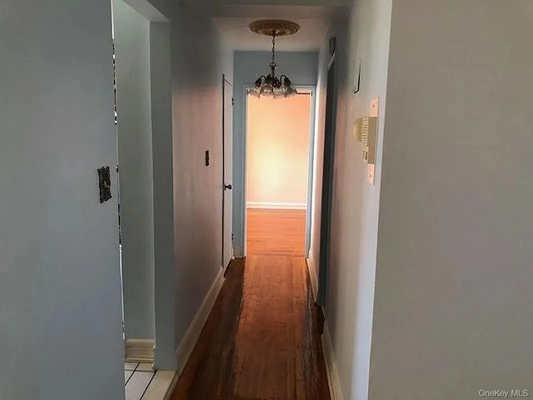 3080 Voorhies Avenue, New York, NY, 2 Bedrooms Bedrooms, 5 Rooms Rooms,1 BathroomBathrooms,Residential,For Rent,Voorhies,0,1010295 3080 Voorhies Avenue, New York, NY, 2 Bedrooms Bedrooms, 5 Rooms Rooms,1 BathroomBathrooms,Residential,For Rent,Voorhies,0,1010295