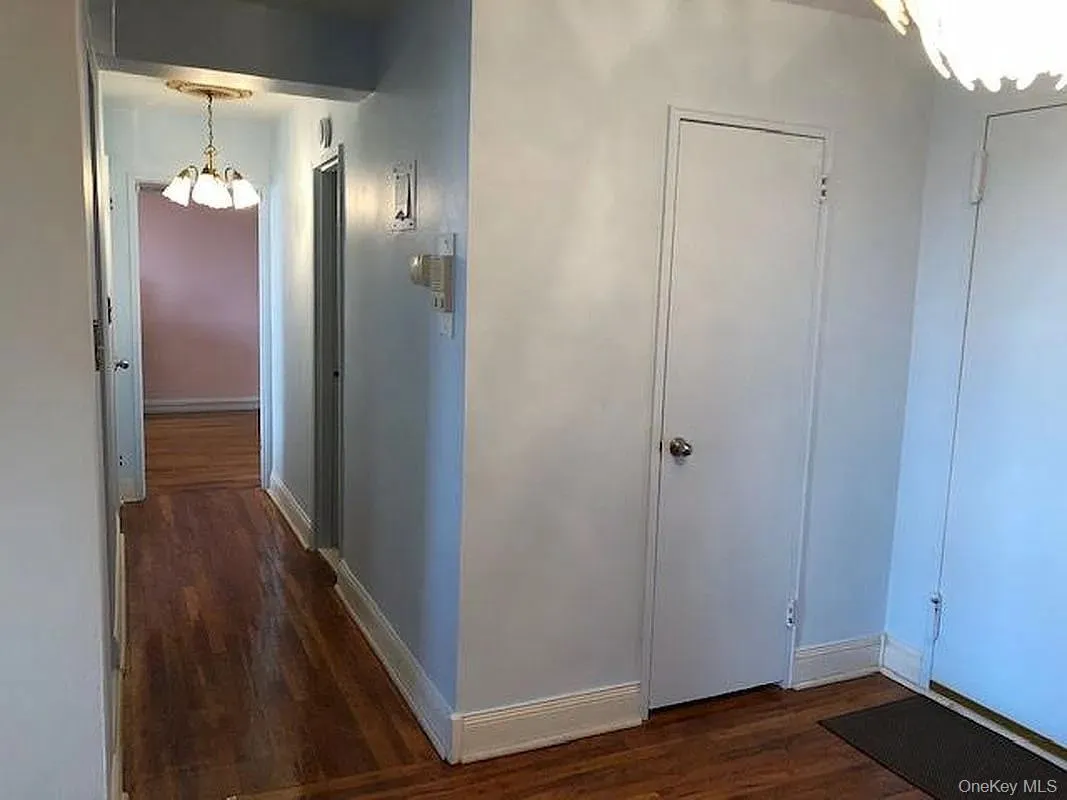 3080 Voorhies Avenue, New York, NY, 2 Bedrooms Bedrooms, 5 Rooms Rooms,1 BathroomBathrooms,Residential,For Rent,Voorhies,0,1010295 3080 Voorhies Avenue, New York, NY, 2 Bedrooms Bedrooms, 5 Rooms Rooms,1 BathroomBathrooms,Residential,For Rent,Voorhies,0,1010295