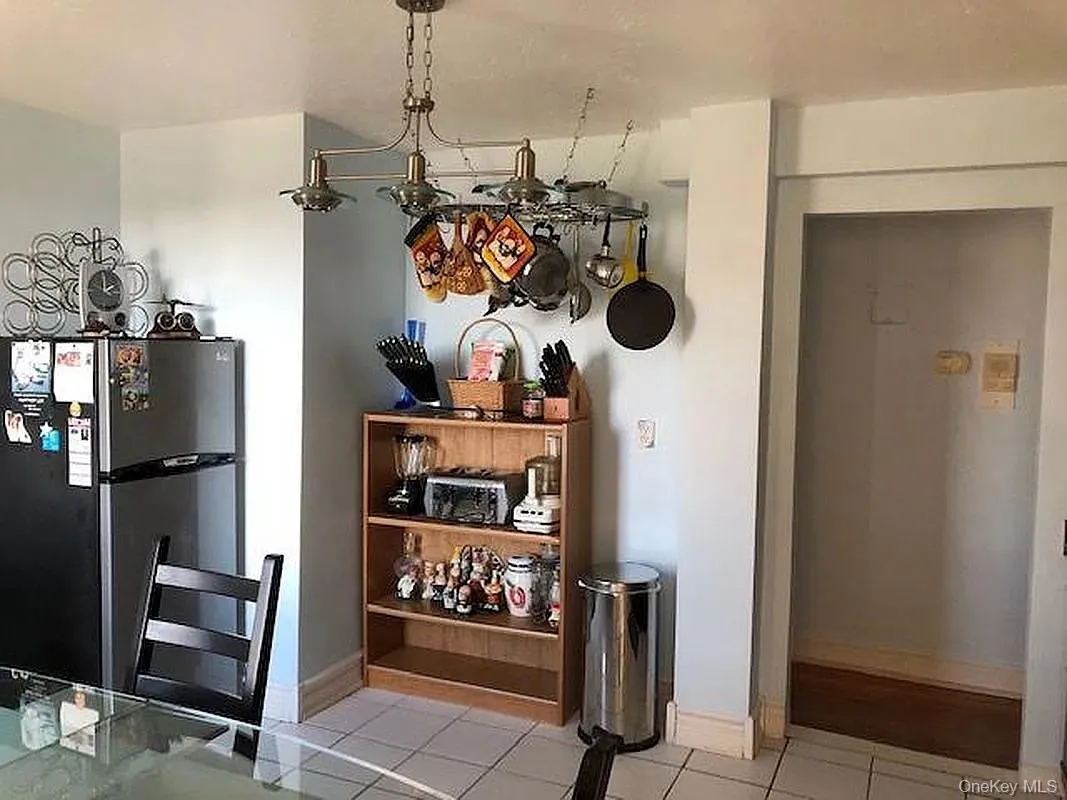 3080 Voorhies Avenue, New York, NY, 2 Bedrooms Bedrooms, 5 Rooms Rooms,1 BathroomBathrooms,Residential,For Rent,Voorhies,0,1010295 3080 Voorhies Avenue, New York, NY, 2 Bedrooms Bedrooms, 5 Rooms Rooms,1 BathroomBathrooms,Residential,For Rent,Voorhies,0,1010295