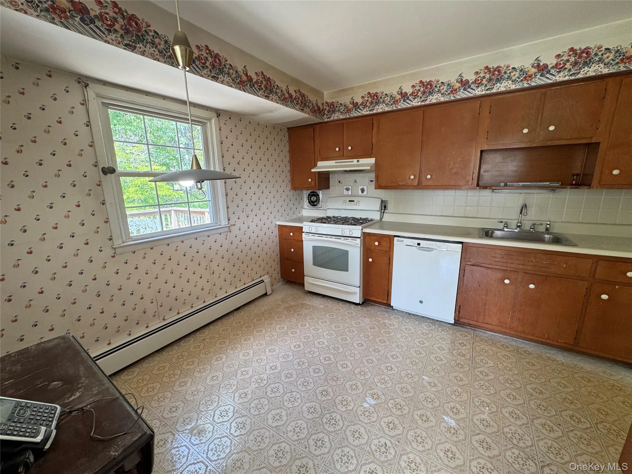 11 Lynbrook Road, Poughkeepsie, NY, 3 Bedrooms Bedrooms, 8 Rooms Rooms,1 BathroomBathrooms,Residential,For Rent,Lynbrook,0,1010296 11 Lynbrook Road, Poughkeepsie, NY, 3 Bedrooms Bedrooms, 8 Rooms Rooms,1 BathroomBathrooms,Residential,For Rent,Lynbrook,0,1010296