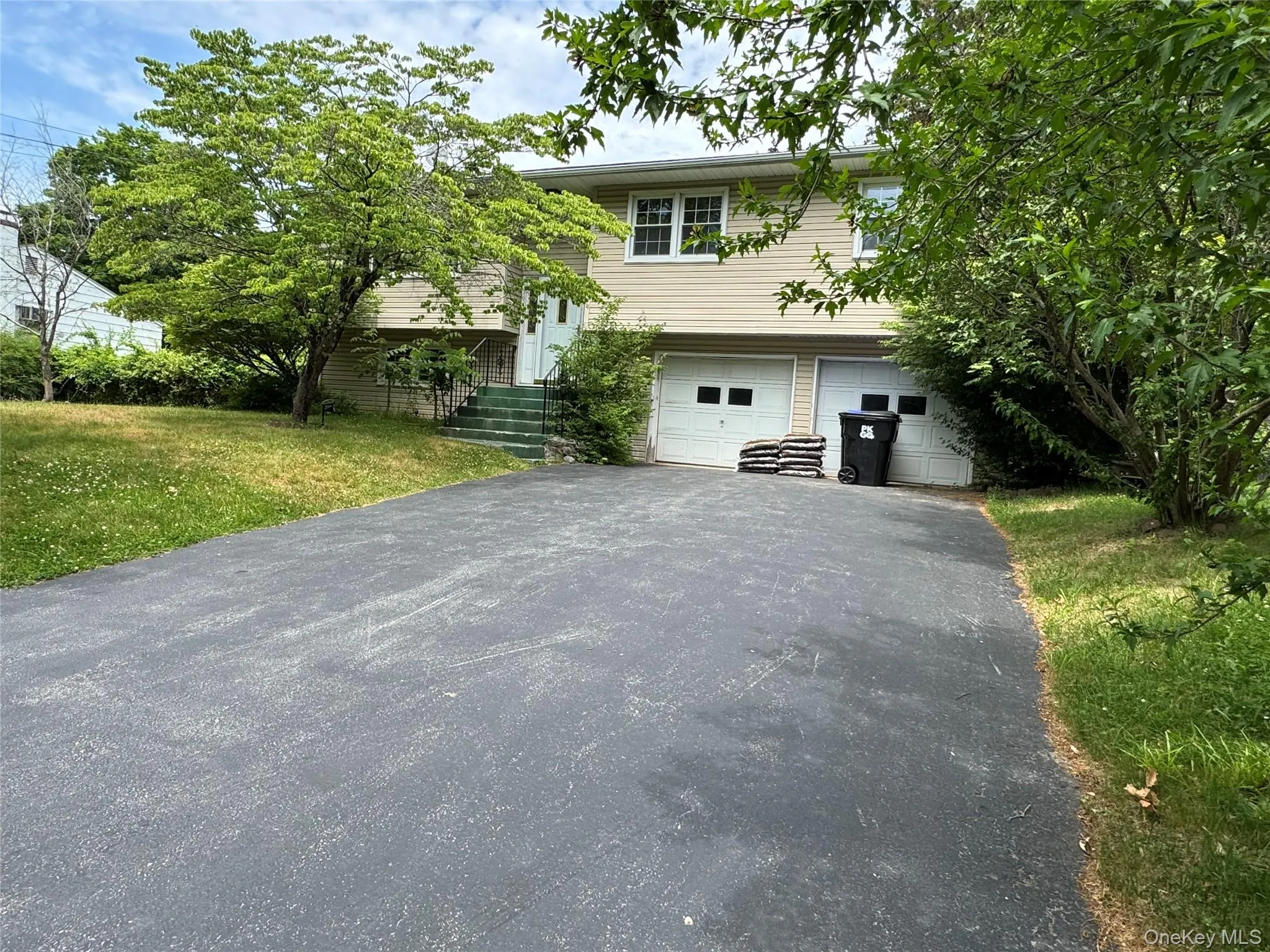11 Lynbrook Road, Poughkeepsie, NY, 3 Bedrooms Bedrooms, 8 Rooms Rooms,1 BathroomBathrooms,Residential,For Rent,Lynbrook,0,1010296 11 Lynbrook Road, Poughkeepsie, NY, 3 Bedrooms Bedrooms, 8 Rooms Rooms,1 BathroomBathrooms,Residential,For Rent,Lynbrook,0,1010296
