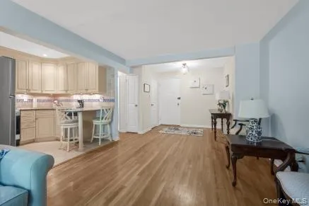42-30 Douglaston Parkways, New York, NY, 2 Bedrooms Bedrooms, 5 Rooms Rooms,1 BathroomBathrooms,Residential,For Rent,Douglaston,0,1010299 42-30 Douglaston Parkways, New York, NY, 2 Bedrooms Bedrooms, 5 Rooms Rooms,1 BathroomBathrooms,Residential,For Rent,Douglaston,0,1010299