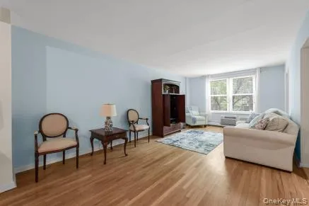 42-30 Douglaston Parkways, New York, NY, 2 Bedrooms Bedrooms, 5 Rooms Rooms,1 BathroomBathrooms,Residential,For Rent,Douglaston,0,1010299 42-30 Douglaston Parkways, New York, NY, 2 Bedrooms Bedrooms, 5 Rooms Rooms,1 BathroomBathrooms,Residential,For Rent,Douglaston,0,1010299