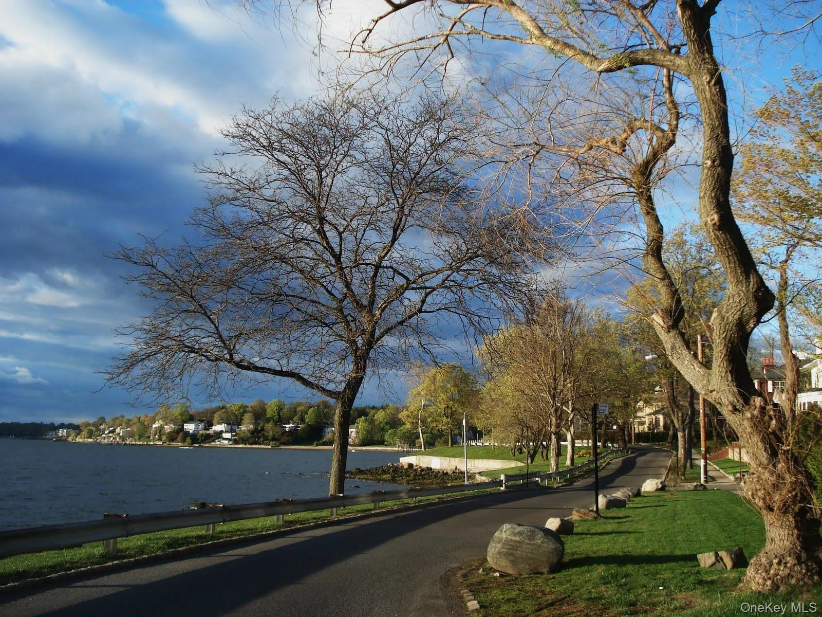 Waterfront Shore Rd Waterfront Shore Rd
