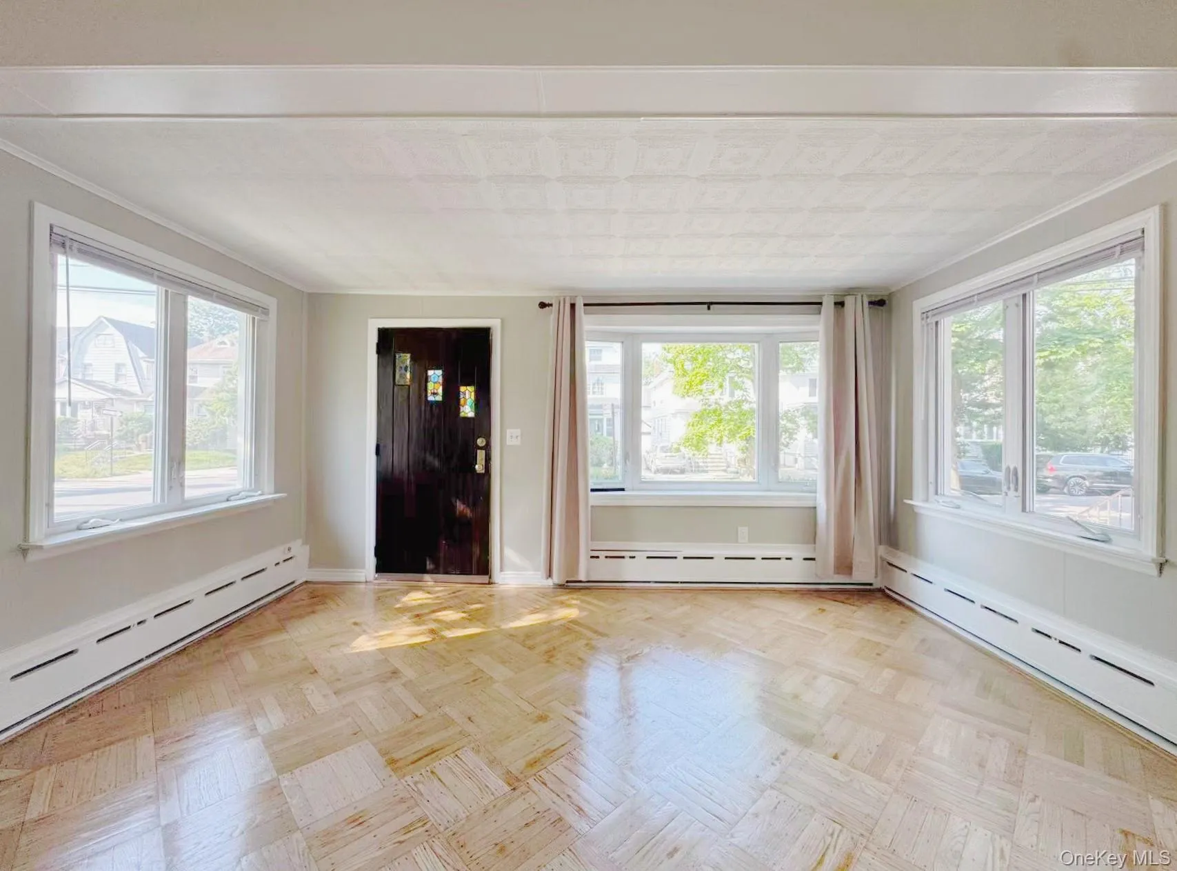7159 Kessel Street, New York, NY, 3 Bedrooms Bedrooms, 5 Rooms Rooms,2 BathroomsBathrooms,Residential Lease,For Rent,Kessel,0,1010300 7159 Kessel Street, New York, NY, 3 Bedrooms Bedrooms, 5 Rooms Rooms,2 BathroomsBathrooms,Residential Lease,For Rent,Kessel,0,1010300