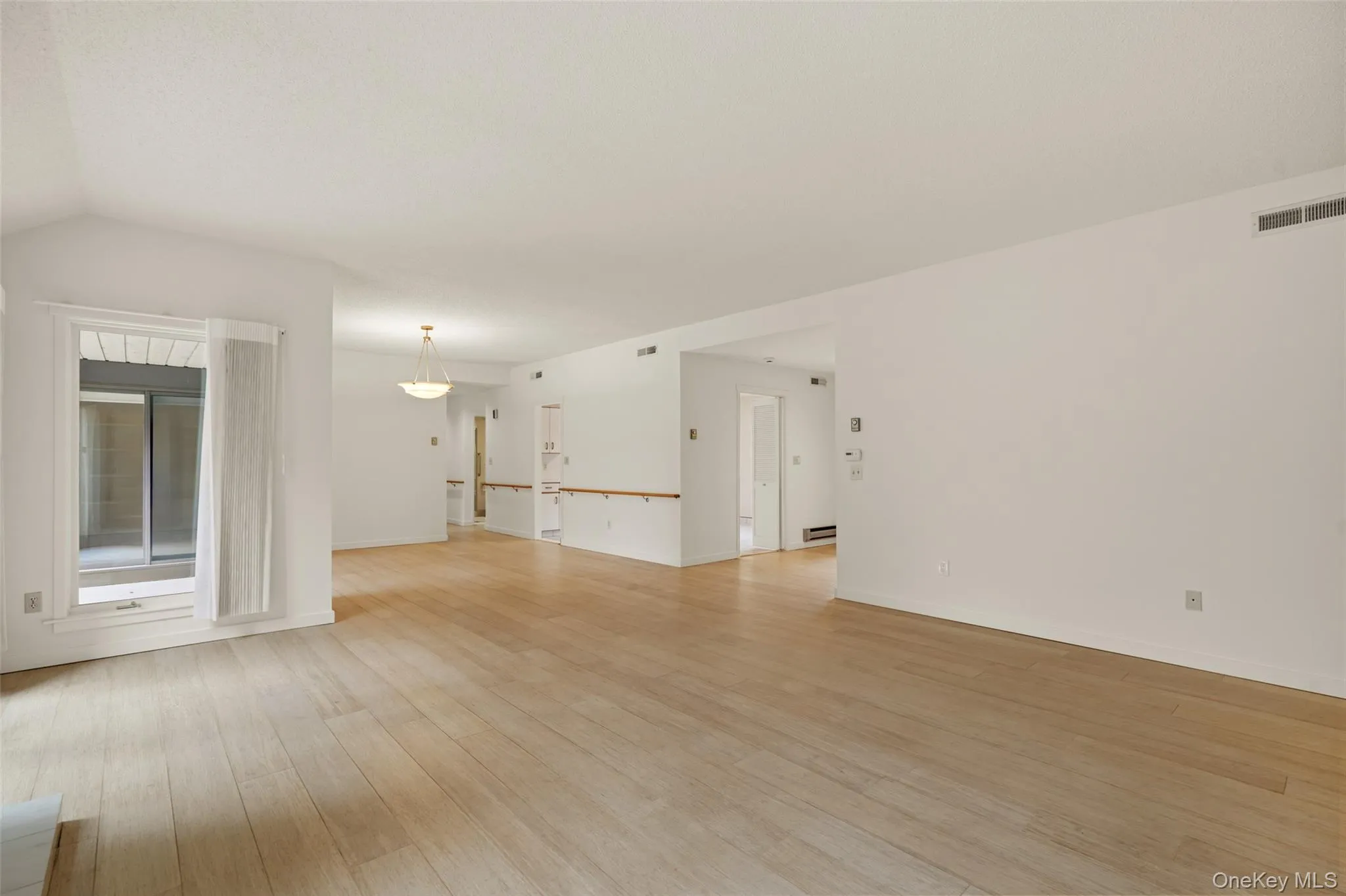 606 Heritage Hills Drive, Somers, NY, 3 Bedrooms Bedrooms, 6 Rooms Rooms,2 BathroomsBathrooms,Residential,For Rent,Heritage Hills,0,KEY1010301 606 Heritage Hills Drive, Somers, NY, 3 Bedrooms Bedrooms, 6 Rooms Rooms,2 BathroomsBathrooms,Residential,For Rent,Heritage Hills,0,KEY1010301