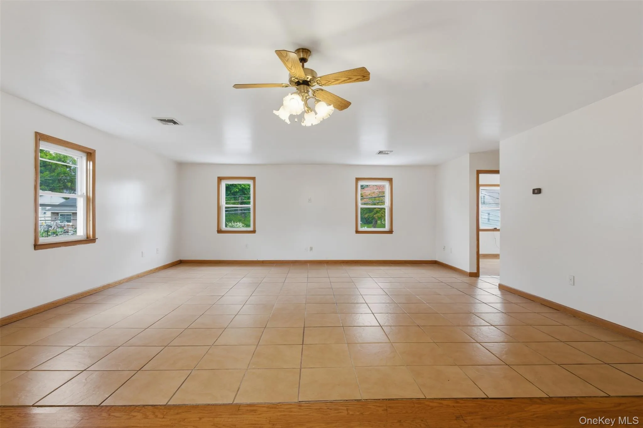 200 North Street, Newburgh (town), NY, 3 Bedrooms Bedrooms, 3 Rooms Rooms,1 BathroomBathrooms,Residential Lease,For Rent,North,0,1010302 200 North Street, Newburgh (town), NY, 3 Bedrooms Bedrooms, 3 Rooms Rooms,1 BathroomBathrooms,Residential Lease,For Rent,North,0,1010302