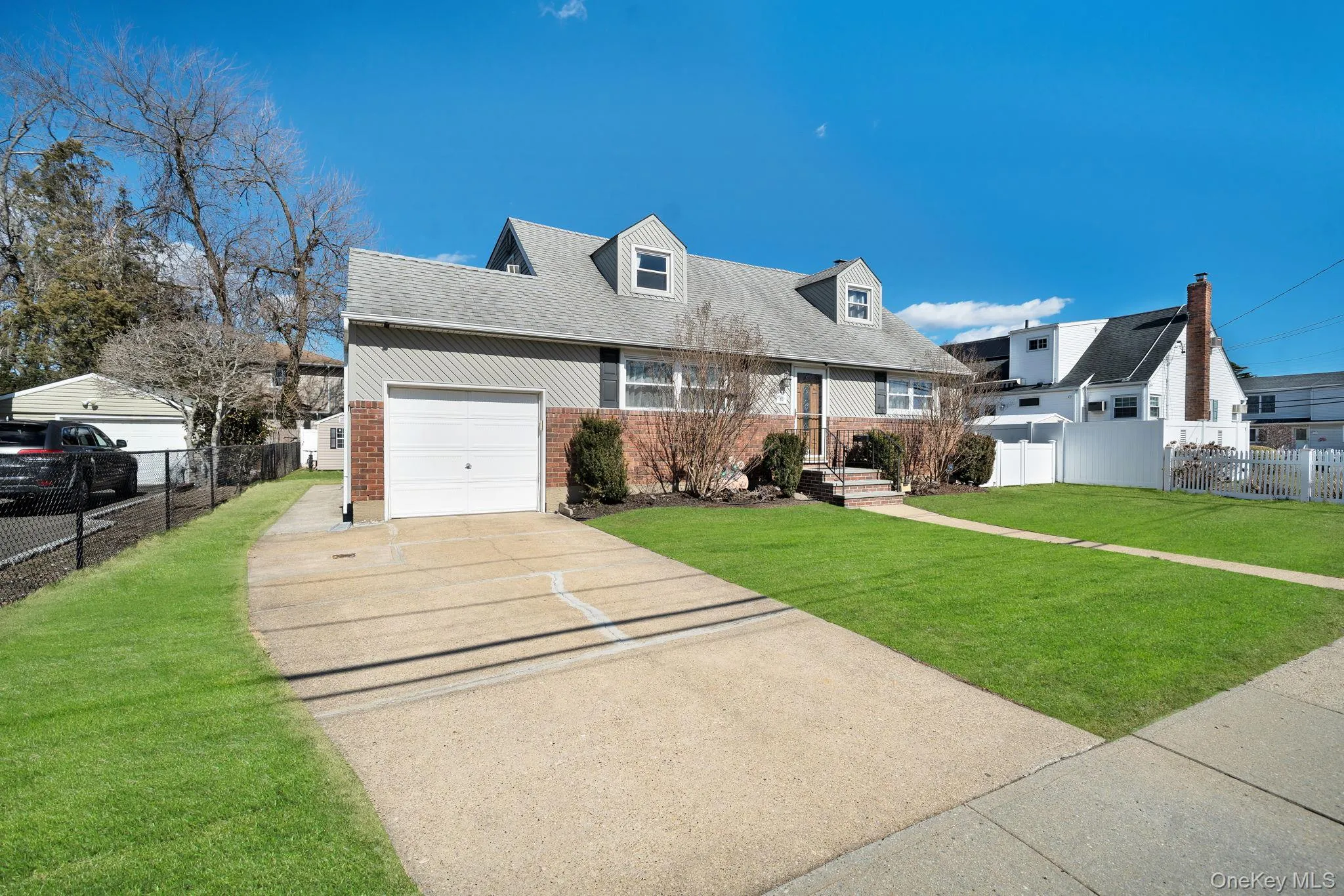 54 Cypress Avenue, Oyster Bay, NY, 5 Bedrooms Bedrooms, 9 Rooms Rooms,3 BathroomsBathrooms,Residential,For Rent,Cypress,0,1010309 54 Cypress Avenue, Oyster Bay, NY, 5 Bedrooms Bedrooms, 9 Rooms Rooms,3 BathroomsBathrooms,Residential,For Rent,Cypress,0,1010309
