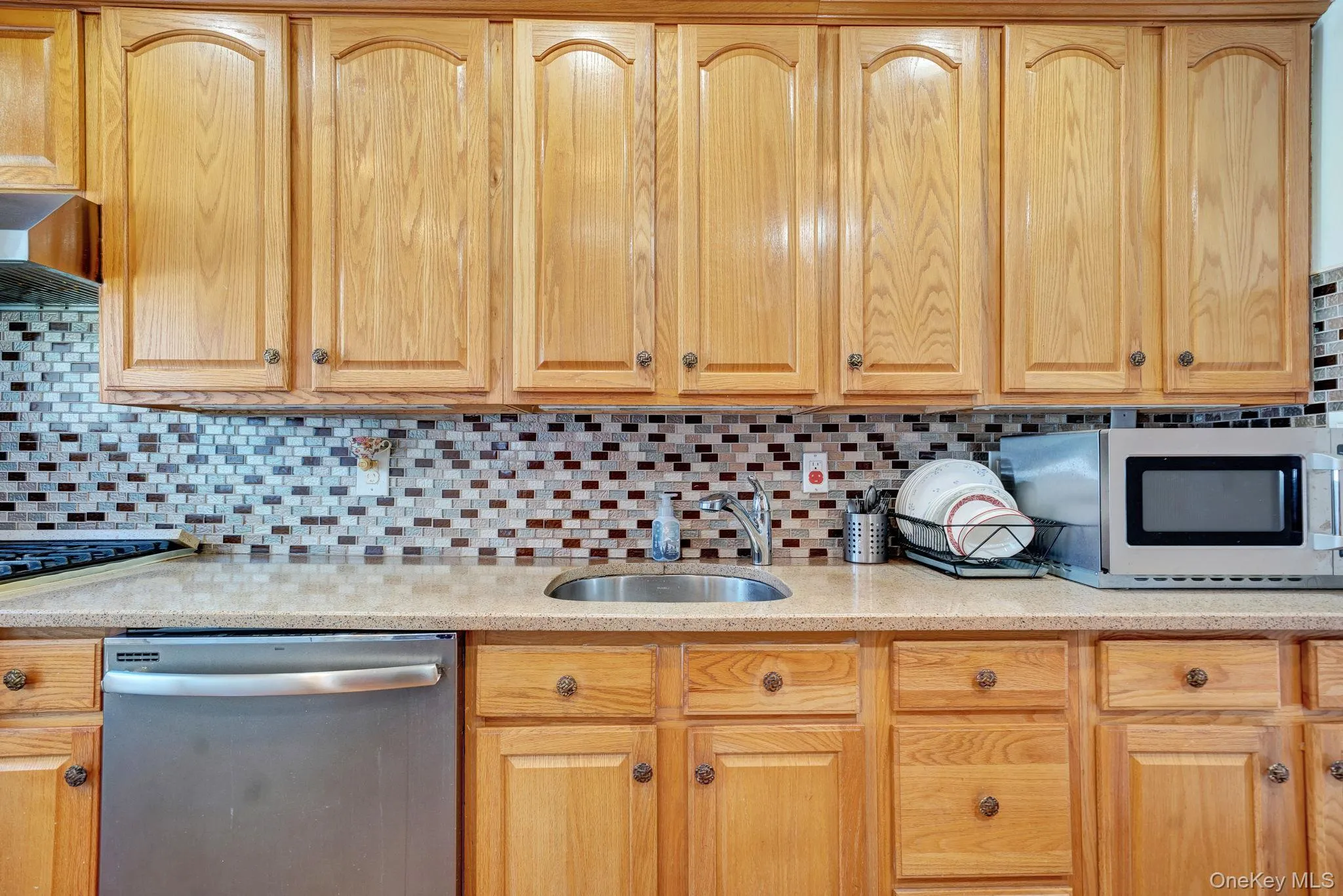 54 Cypress Avenue, Oyster Bay, NY, 5 Bedrooms Bedrooms, 9 Rooms Rooms,3 BathroomsBathrooms,Residential,For Rent,Cypress,0,1010309 54 Cypress Avenue, Oyster Bay, NY, 5 Bedrooms Bedrooms, 9 Rooms Rooms,3 BathroomsBathrooms,Residential,For Rent,Cypress,0,1010309